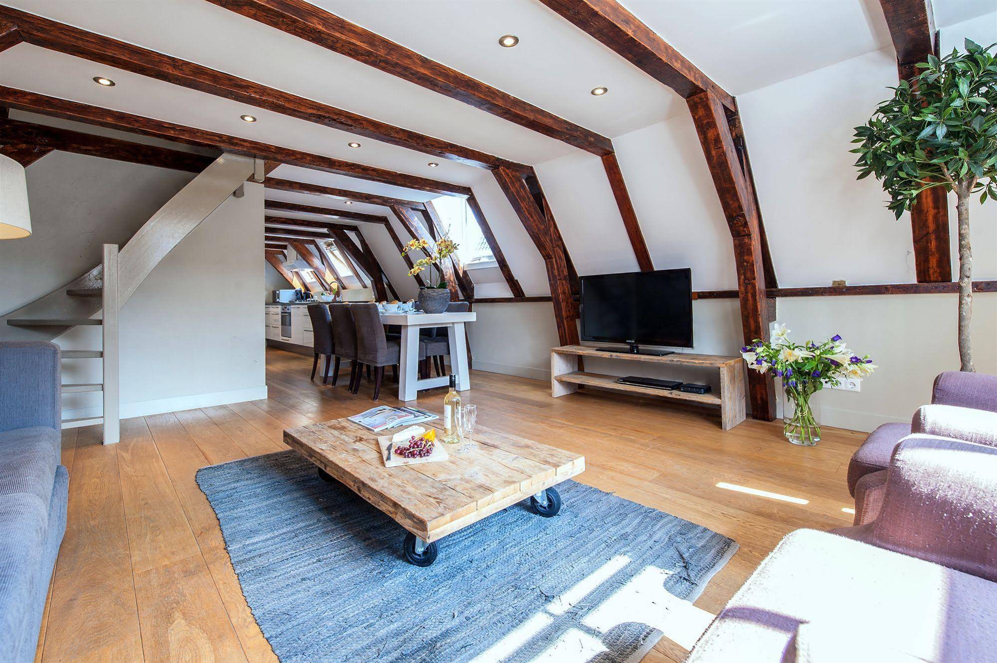 City Center VIP Apartments