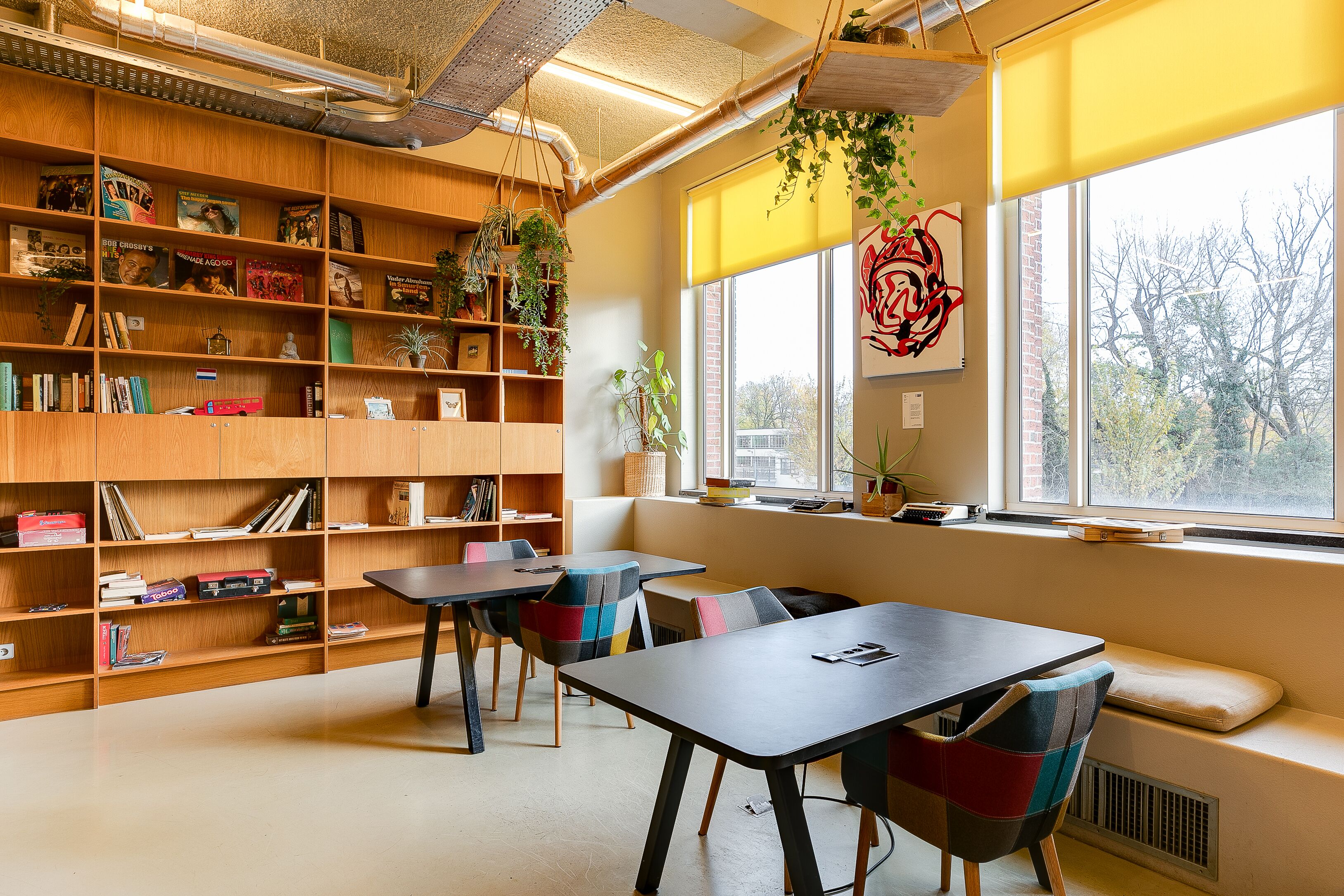 Clink Noord Hostel