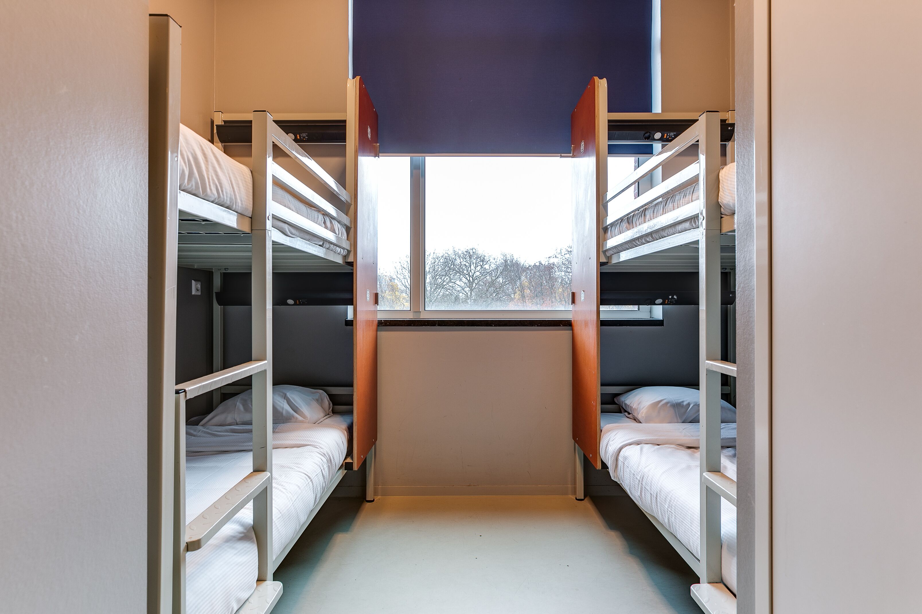 Clink Noord Hostel