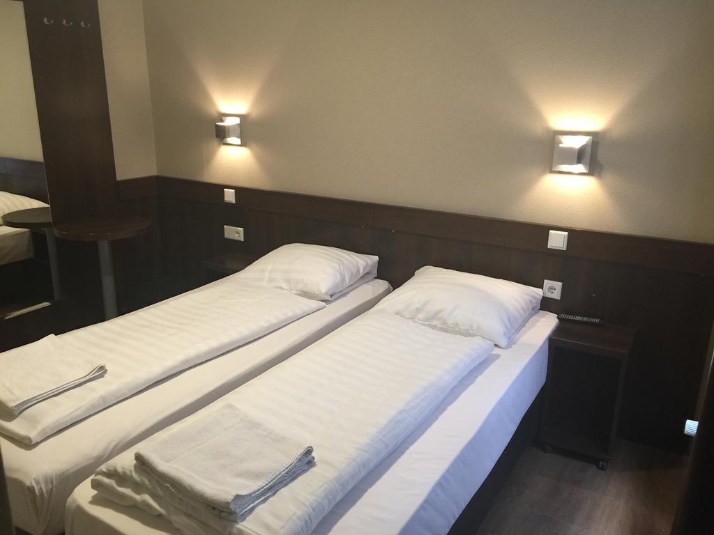 Hotel Damrak Inn