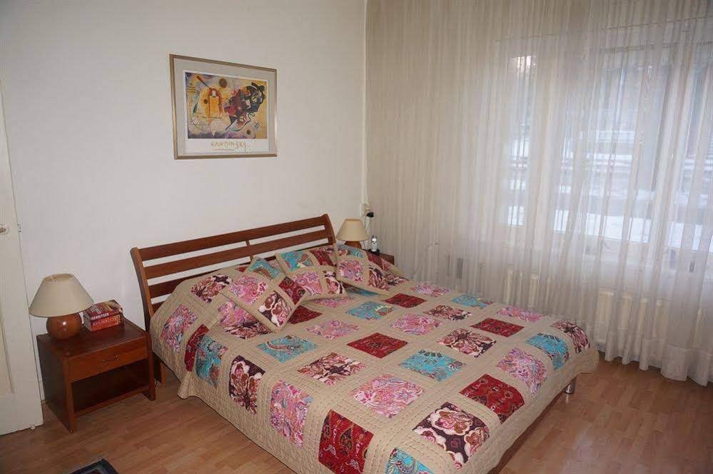 Emily's Elegant B&B