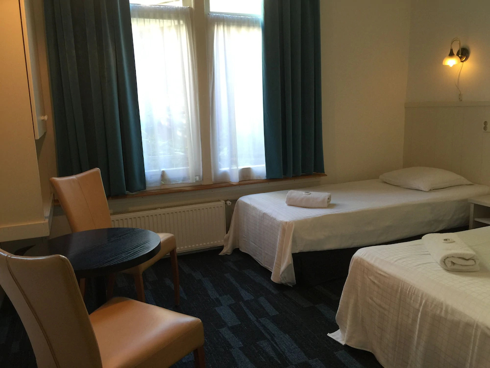 Euphemia Budget Old City Canal Zone