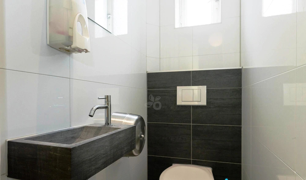 Euphemia Budget Old City Canal Zone