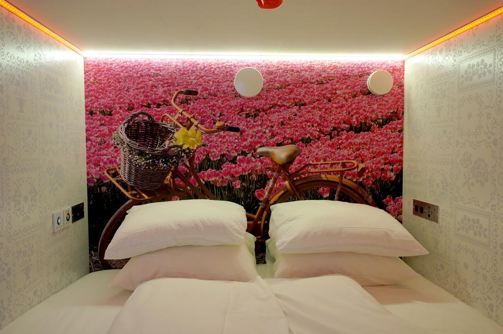 The Bedstee Boutique Capsule Hotel
