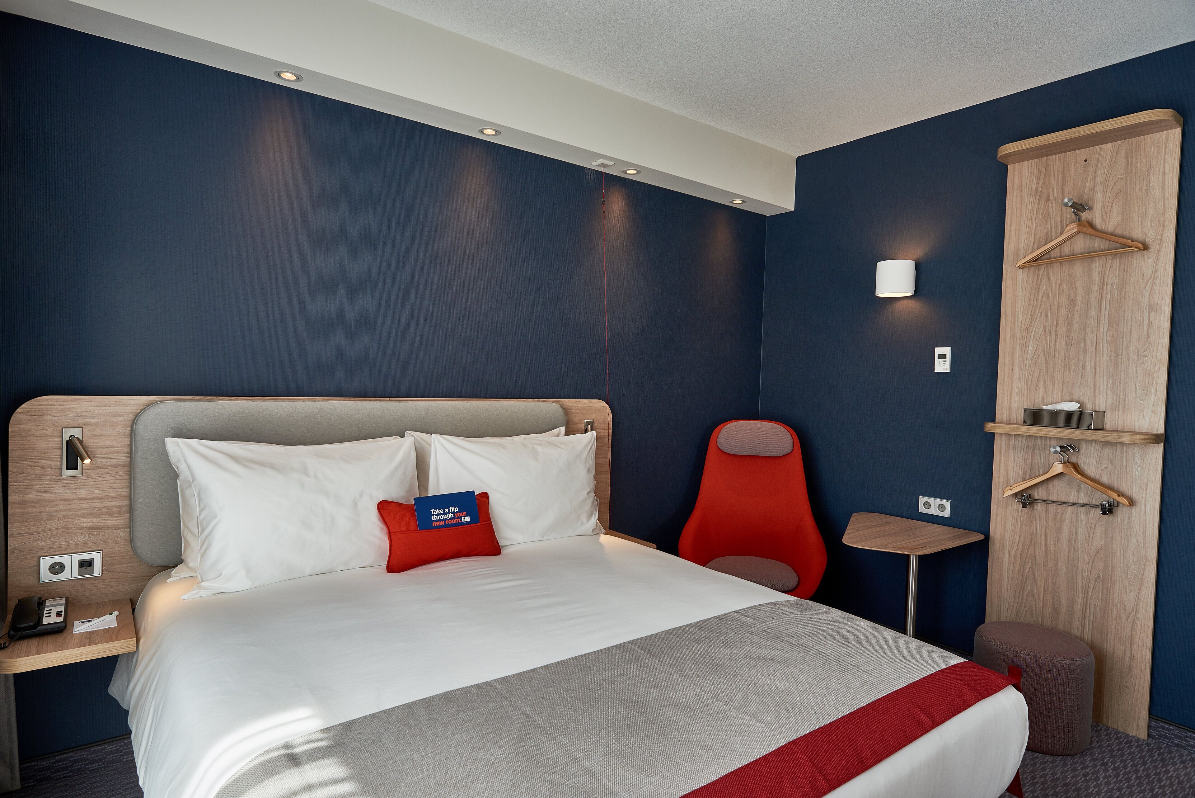 Holiday Inn Express Amsterdam-City Hall
