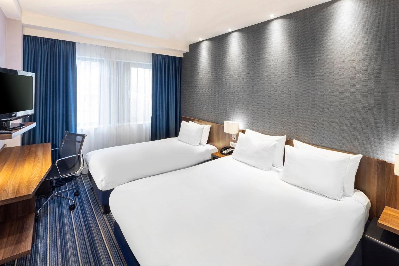 Holiday Inn Express Amsterdam - South