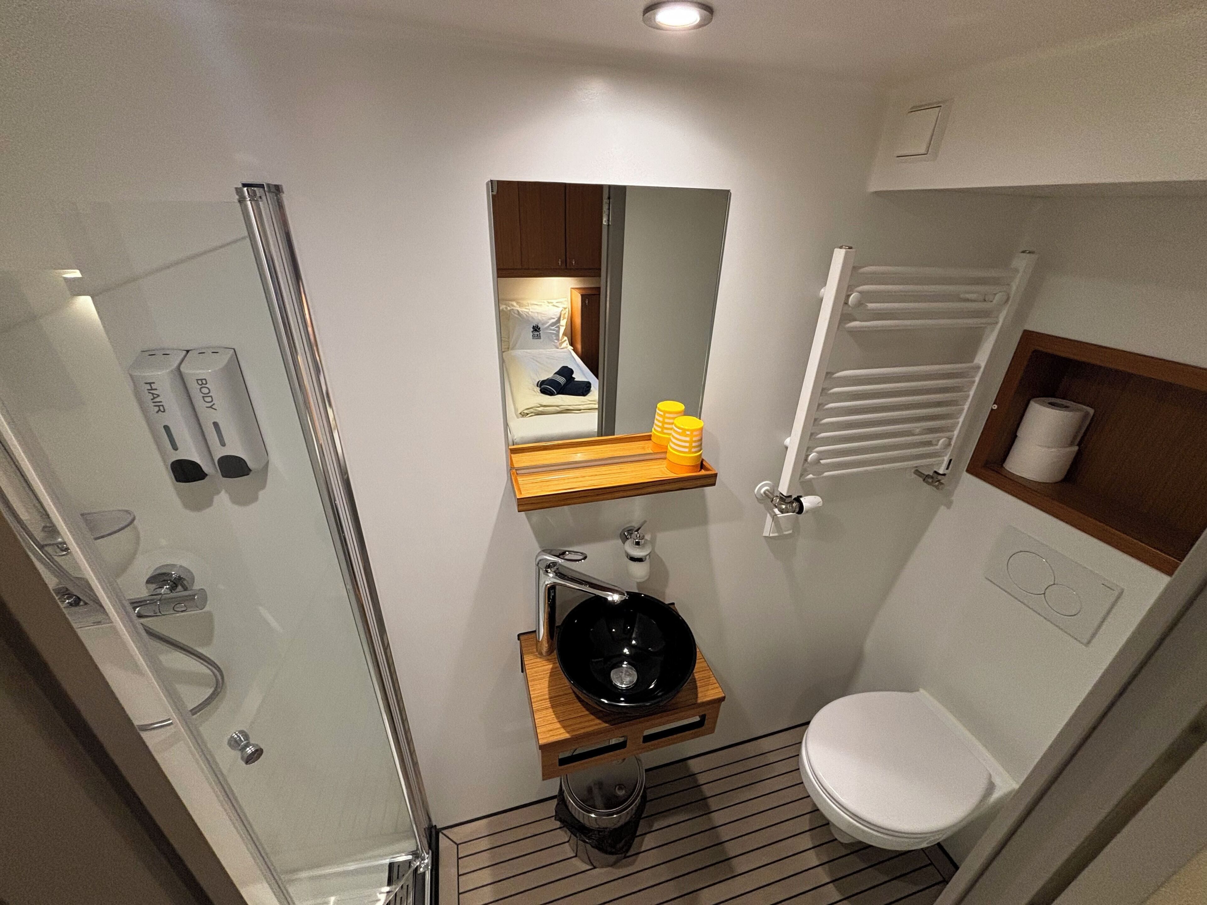 Hotelboat Iris