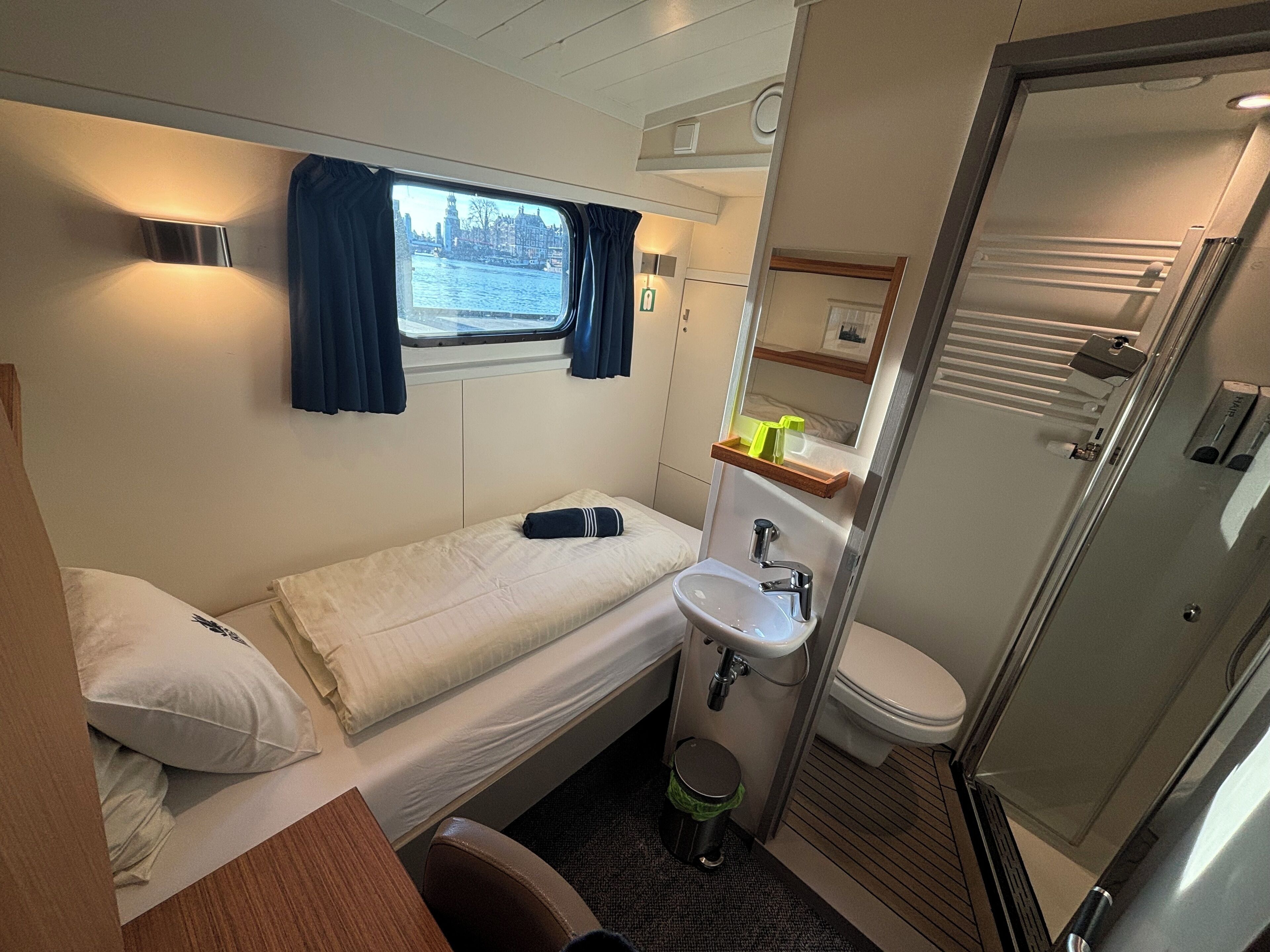 Hotelboat Iris