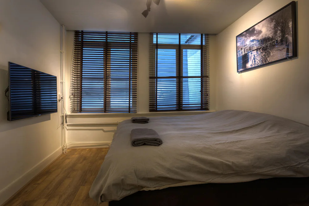 Hotel Canalview