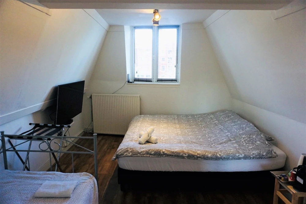 Hotel Canalview