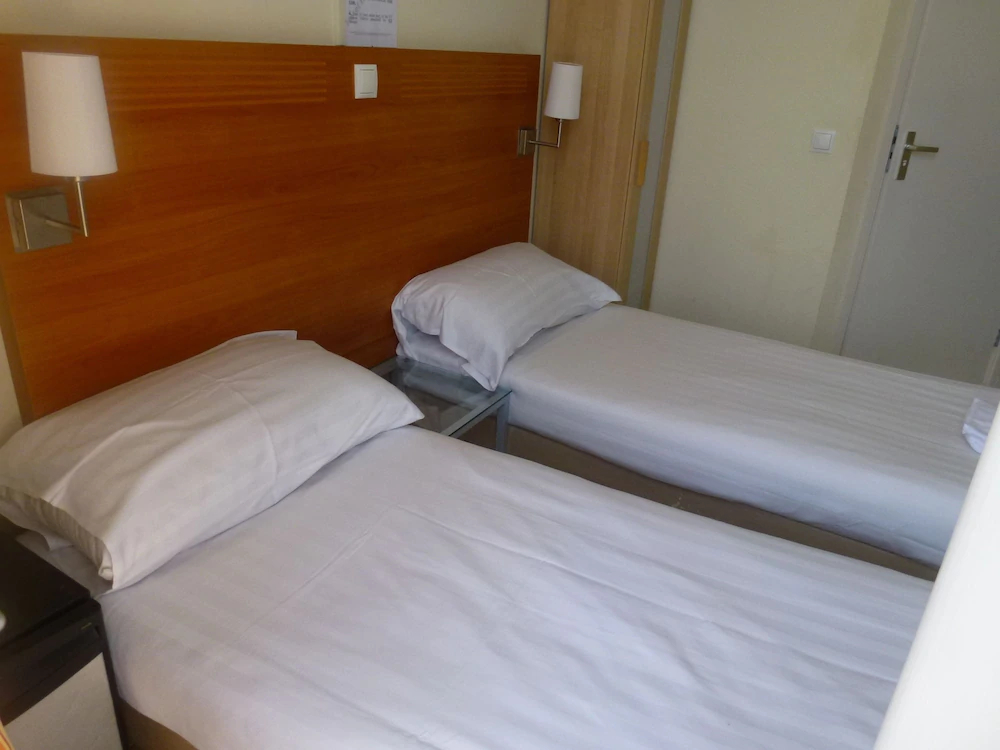 Hotel Isis