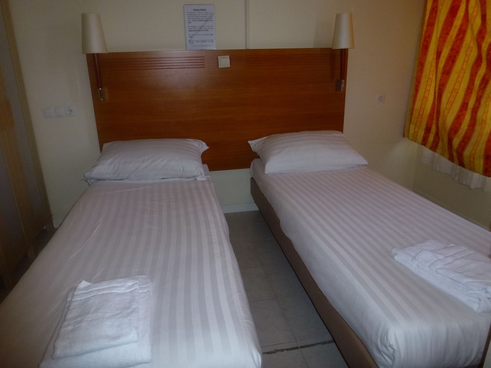 Hotel Isis