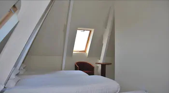 Hotel Isis