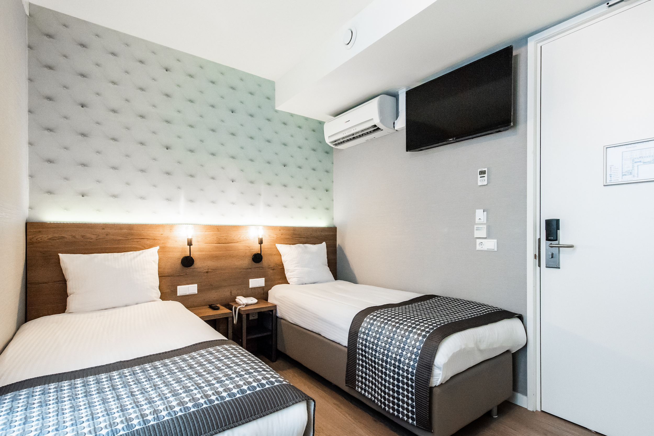 Melrose Hotel
