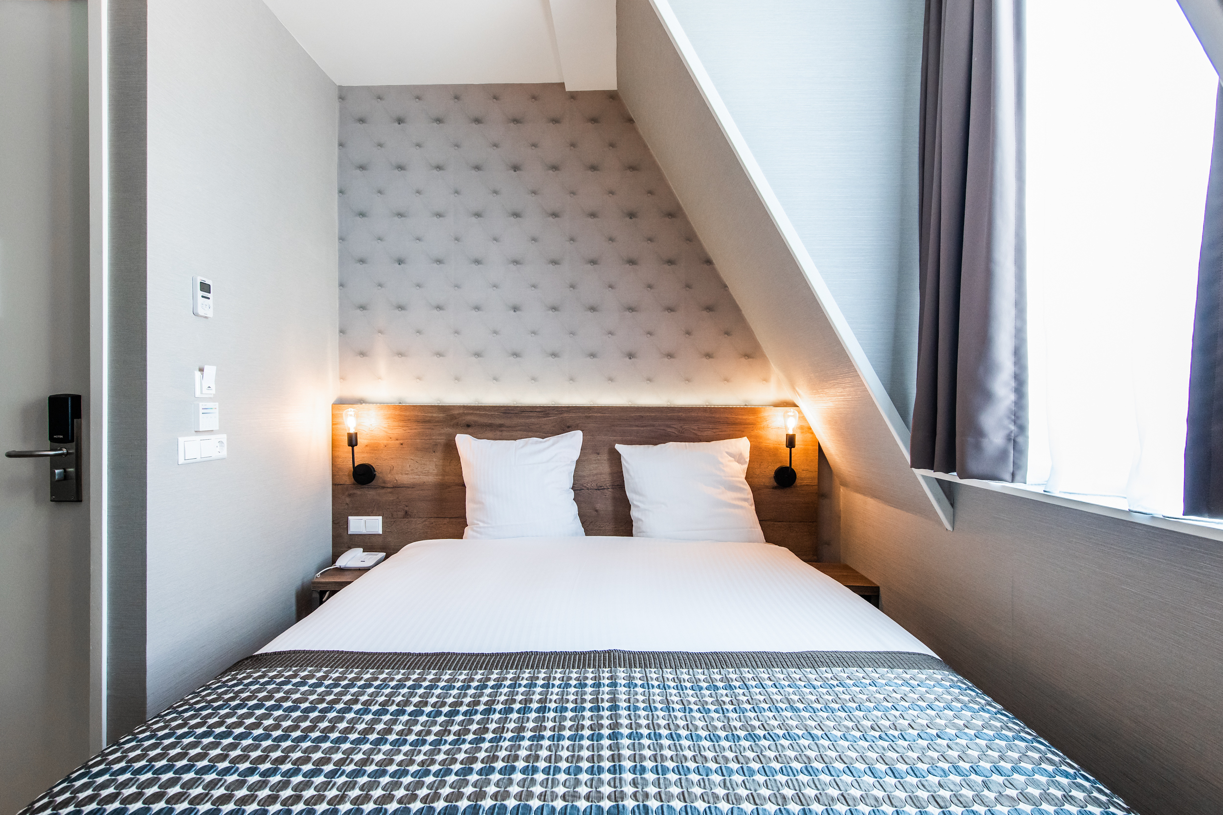 Melrose Hotel