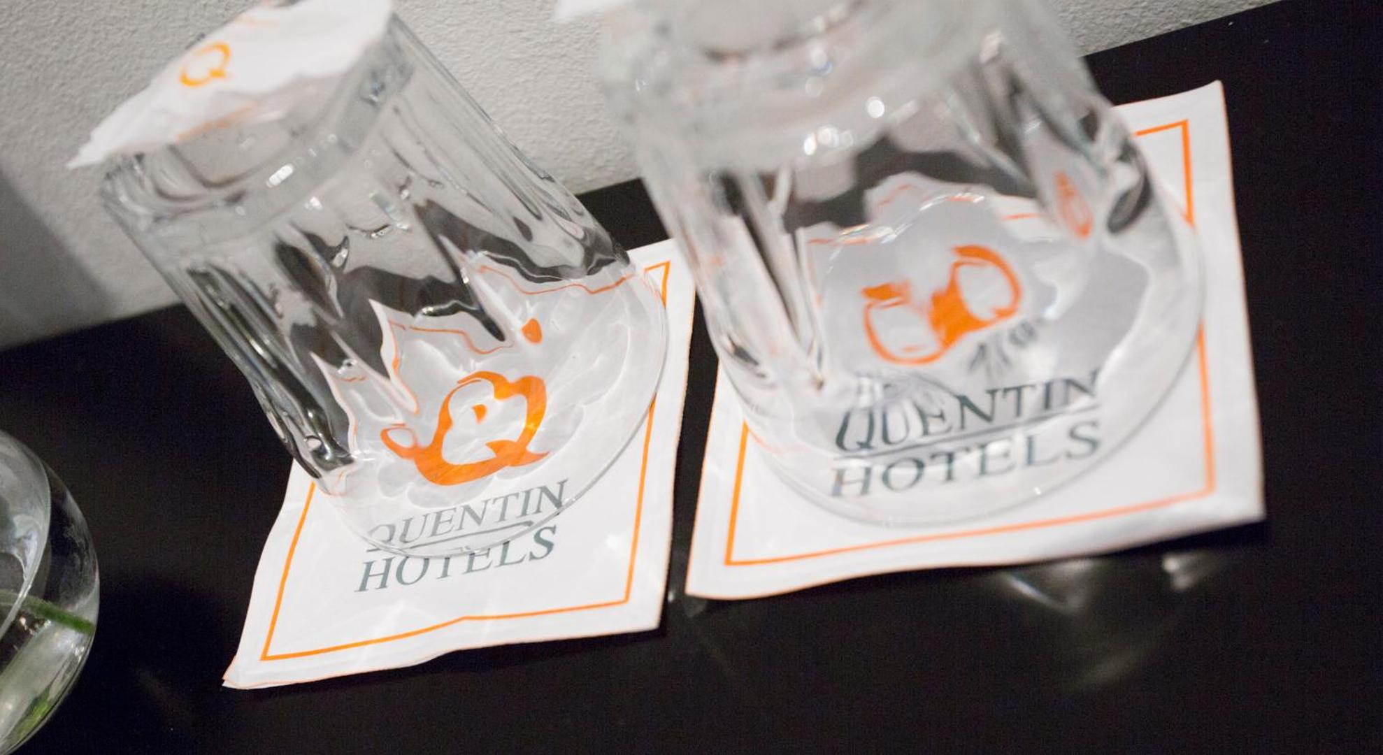 Quentin Zoo hotel