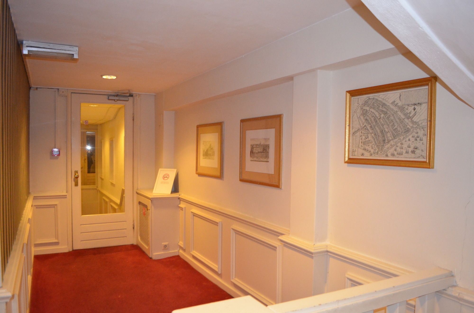 Rembrandtplein Hotel