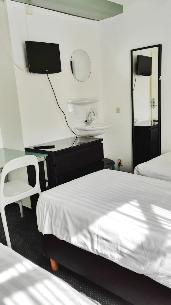 Rembrandt Square Hotel