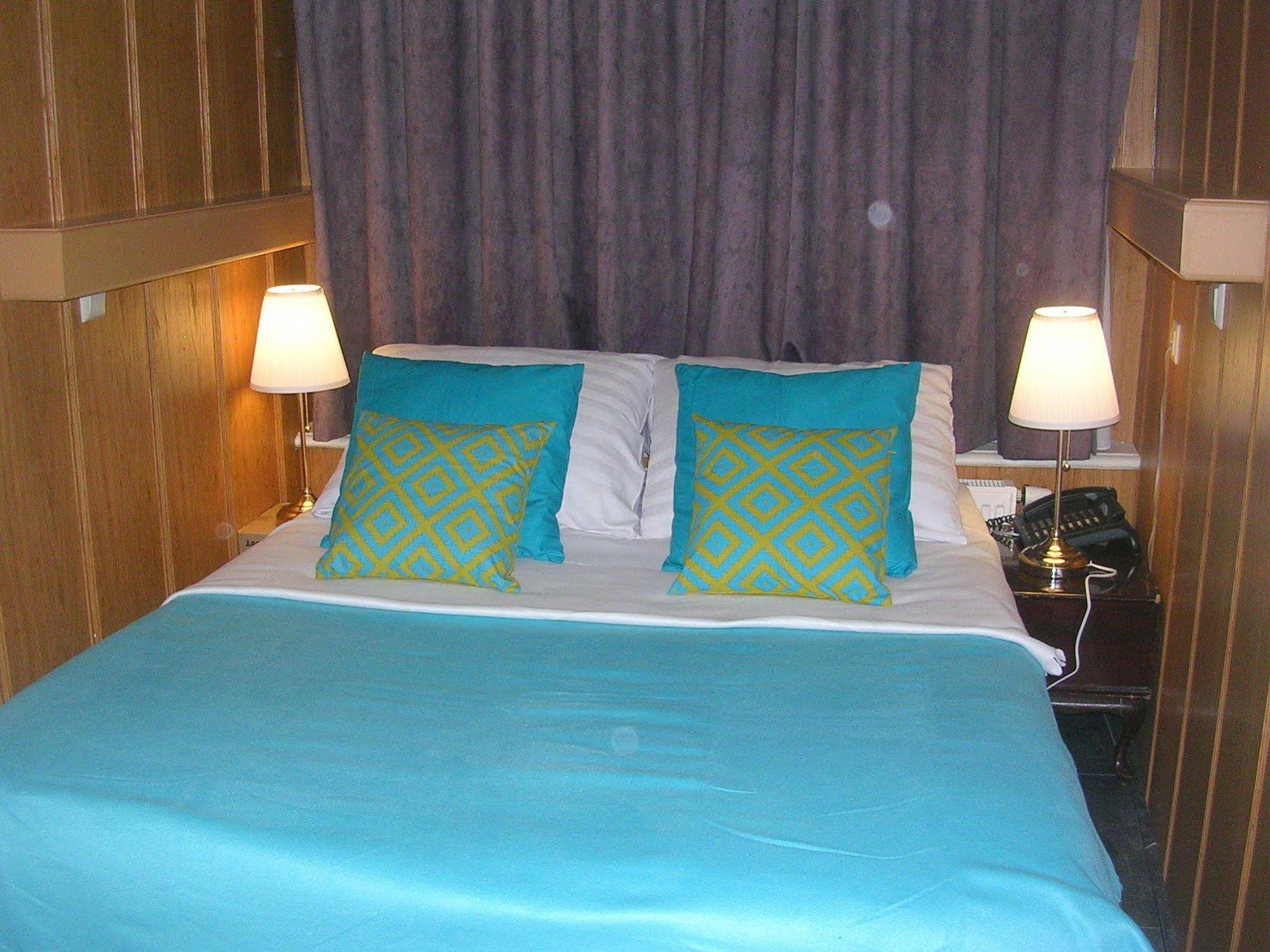 Sharm Hotel Amsterdam