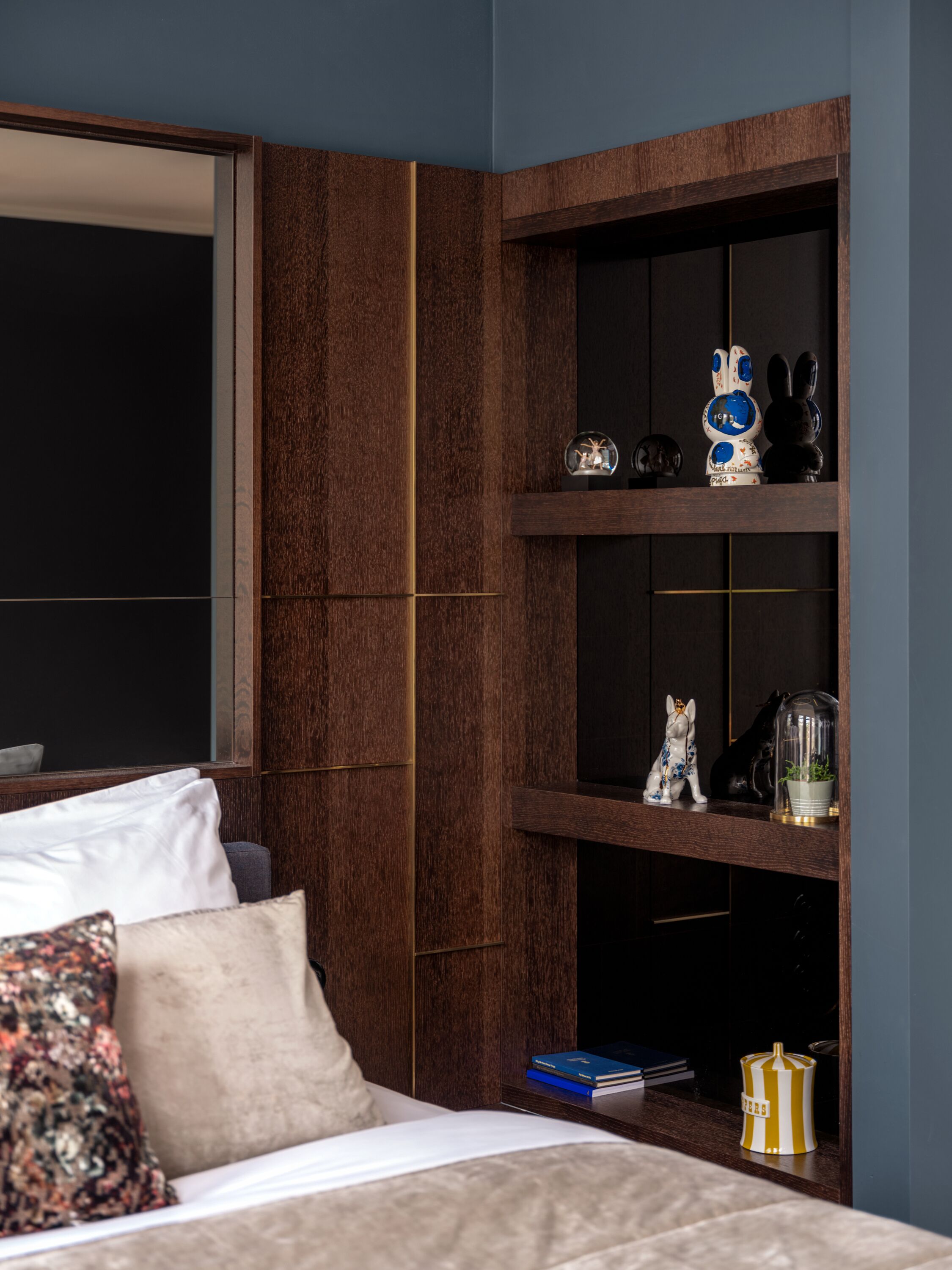 Spinoza Suites