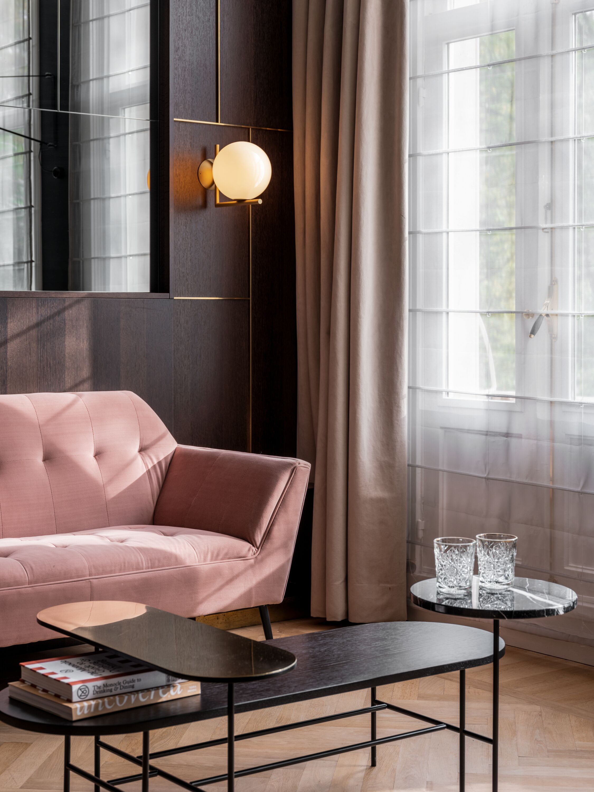 Spinoza Suites