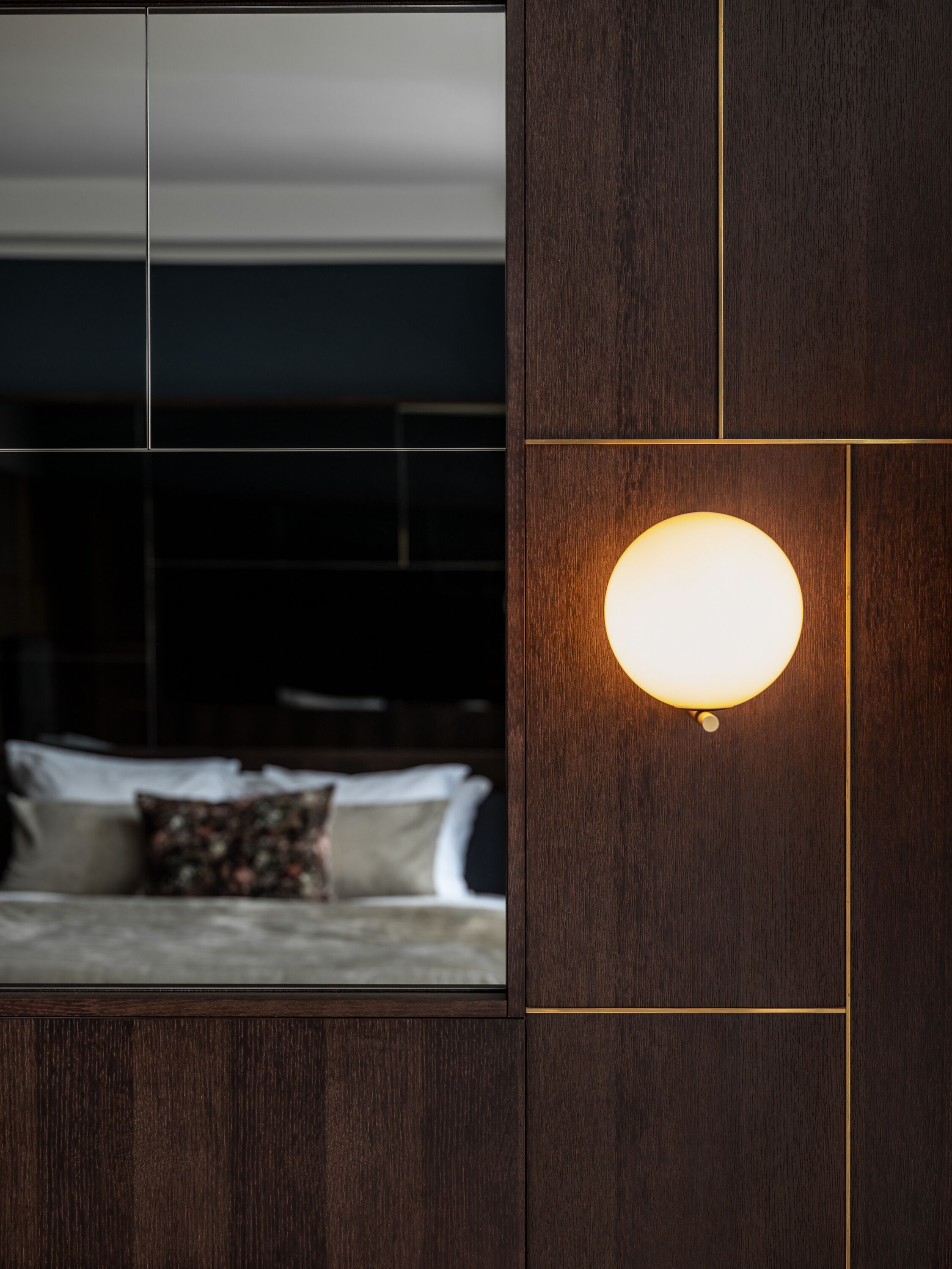 Spinoza Suites