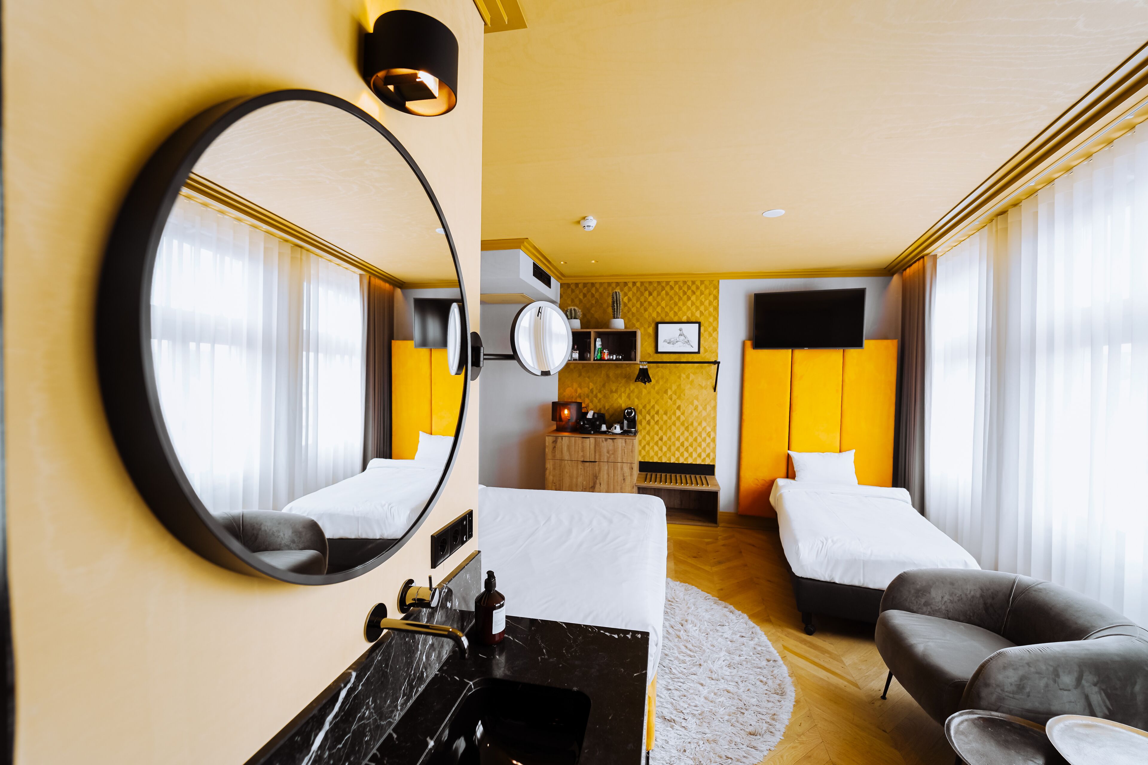 The Highlander Hotel