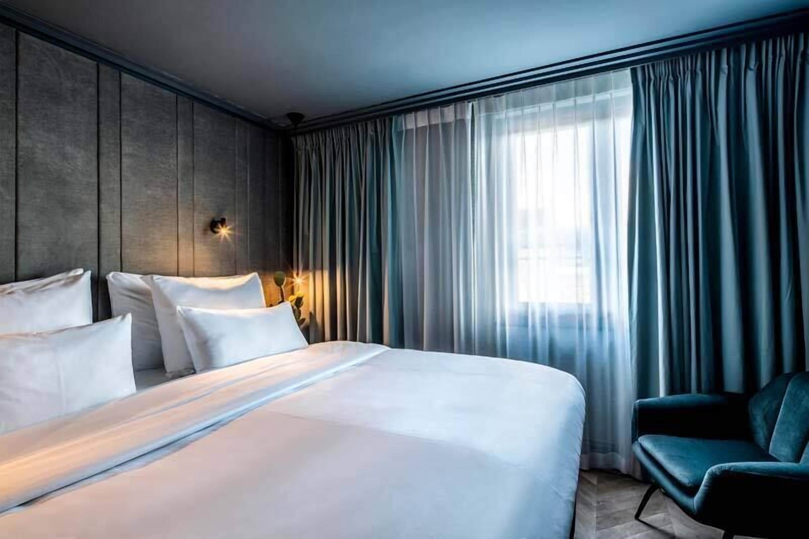 The Highlander Hotel