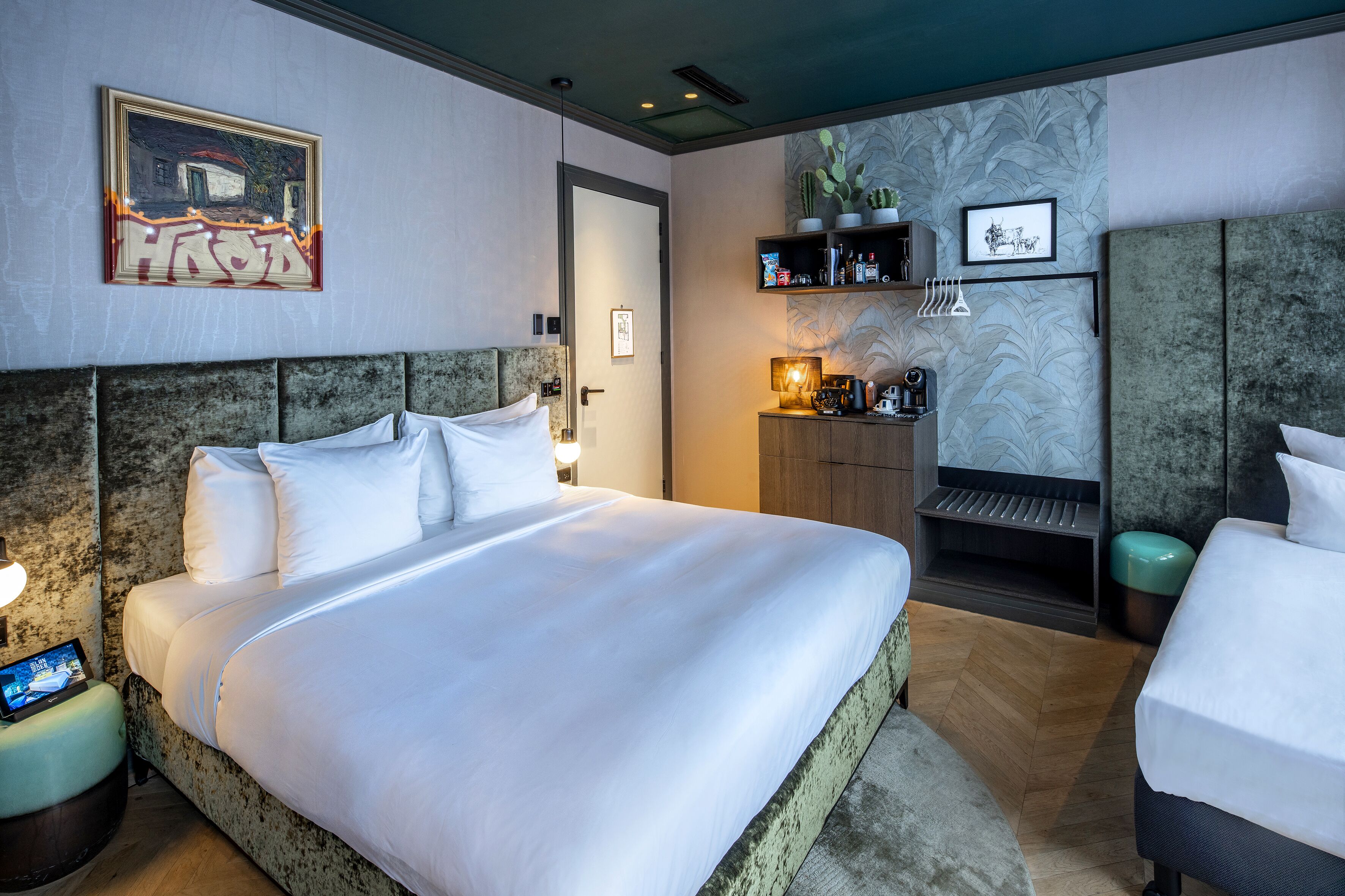 The Highlander Hotel