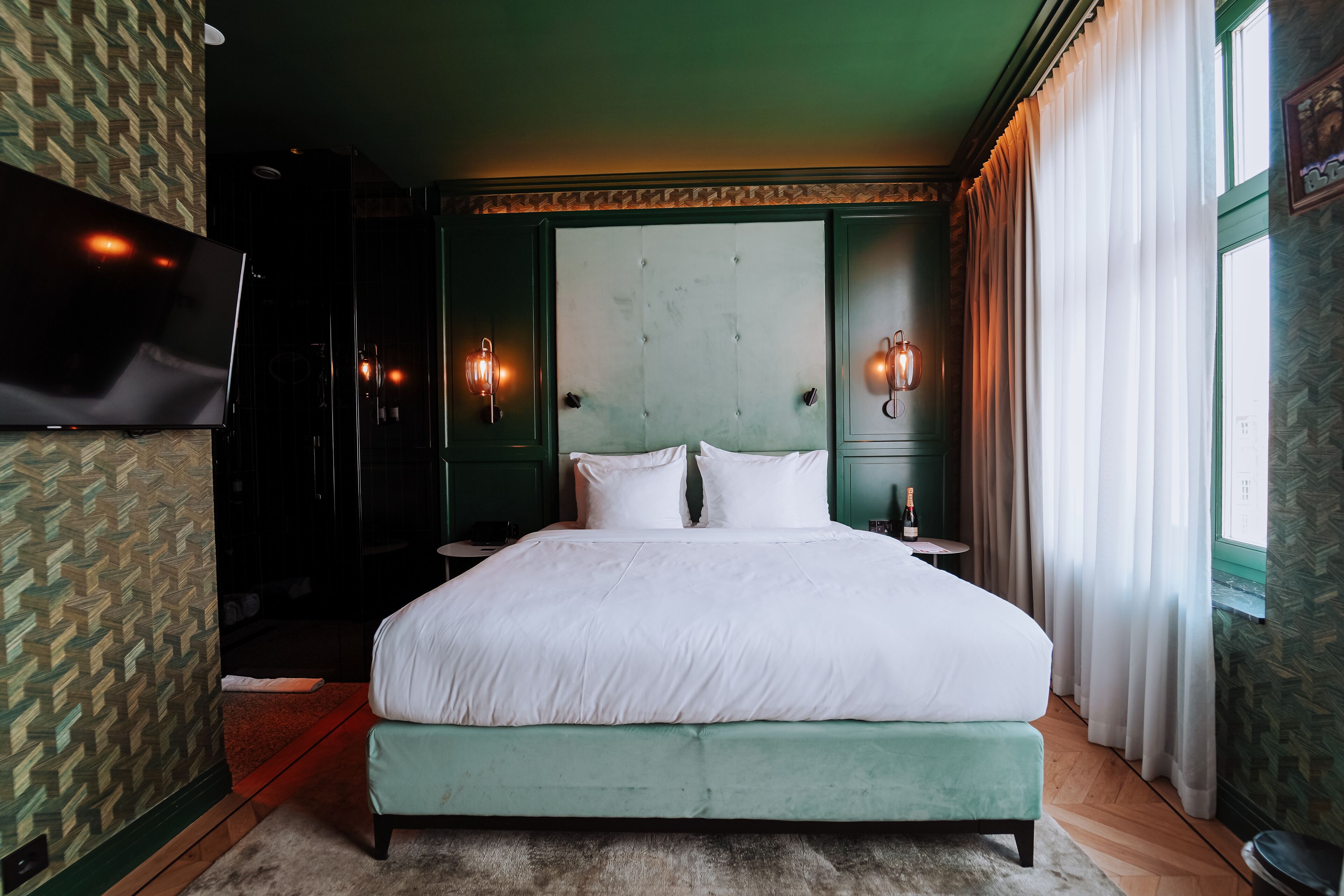 The Highlander Hotel