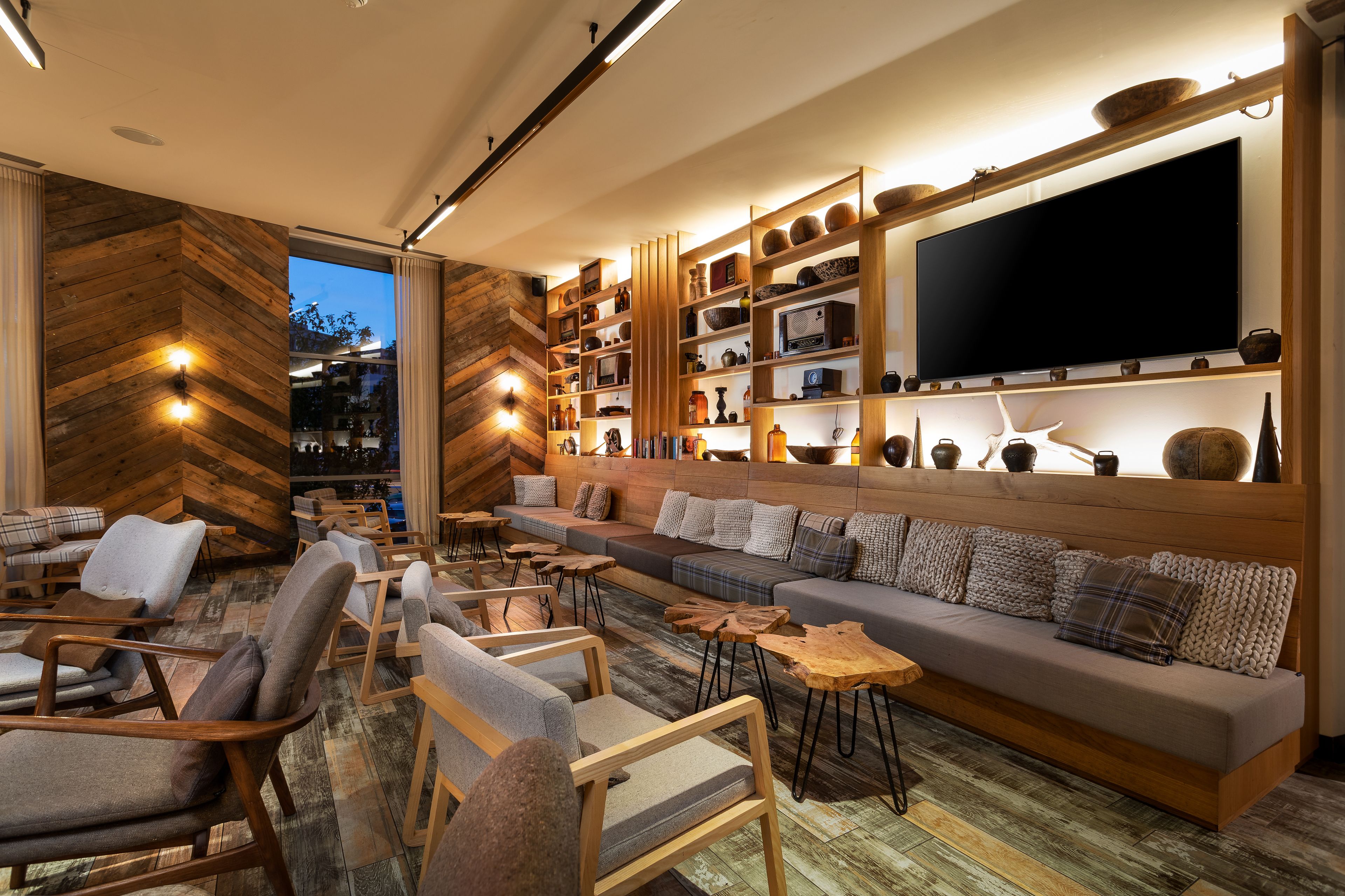 Urban Lodge Hotel