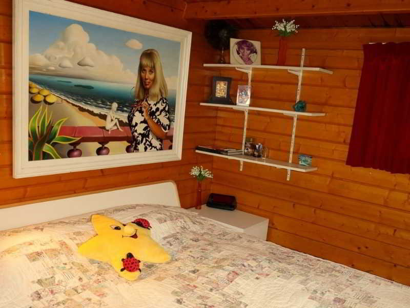 Xaviera Hollanders ''Happy House Bed & Breakfast''
