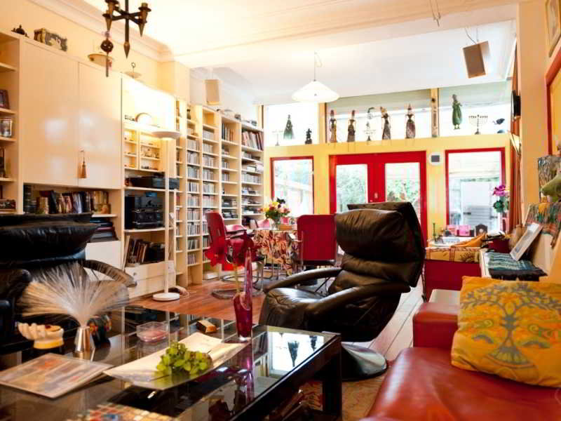 Xaviera Hollanders ''Happy House Bed & Breakfast''