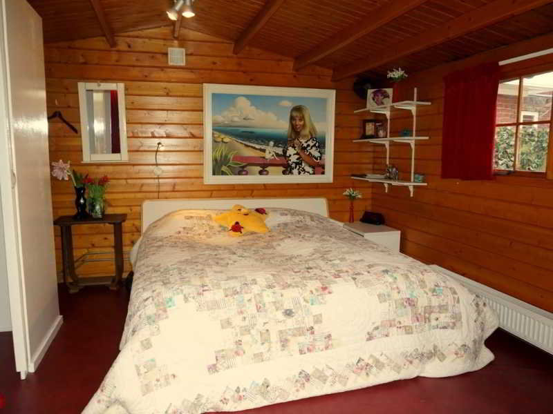 Xaviera Hollanders ''Happy House Bed & Breakfast''