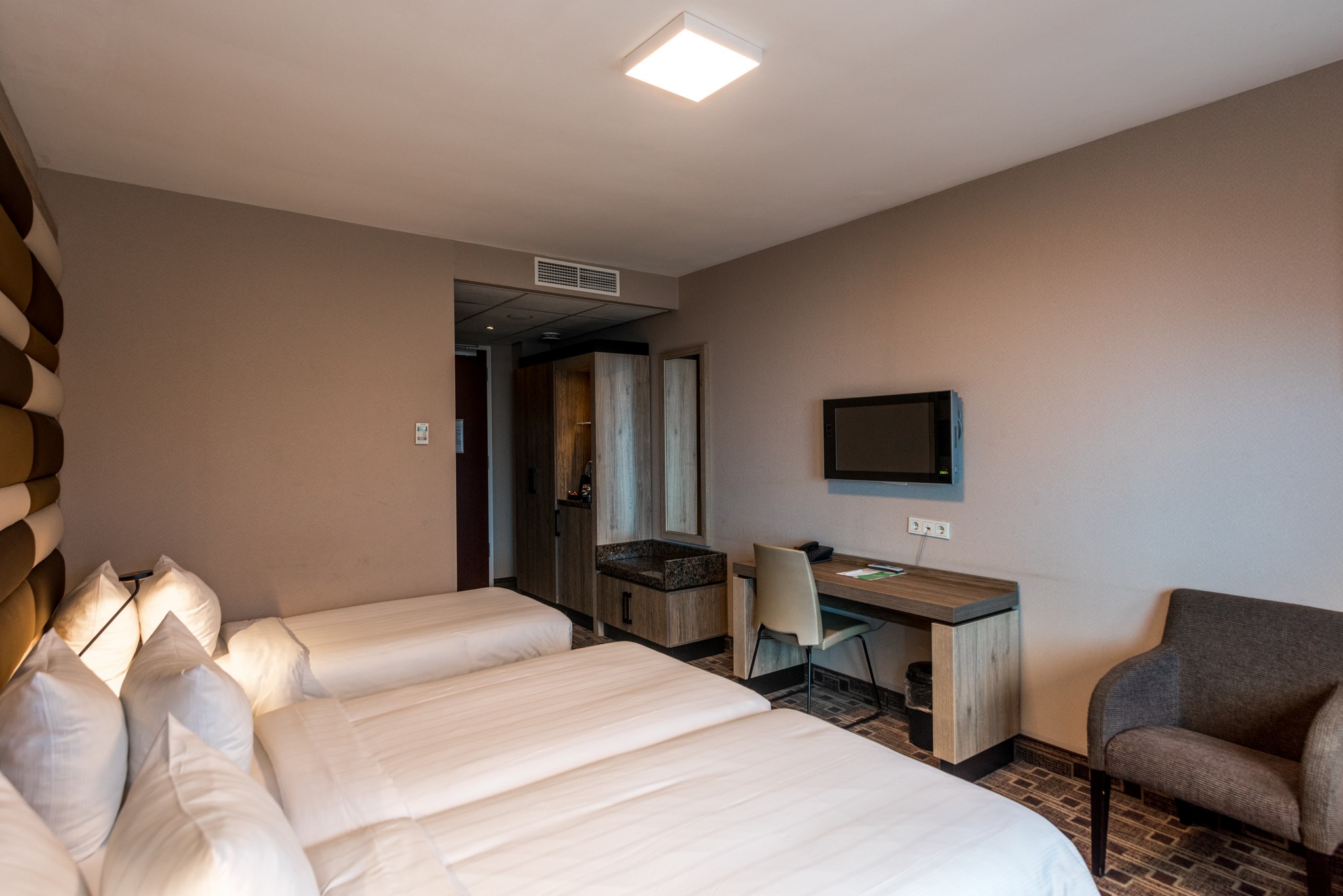 XO Hotels Blue Square