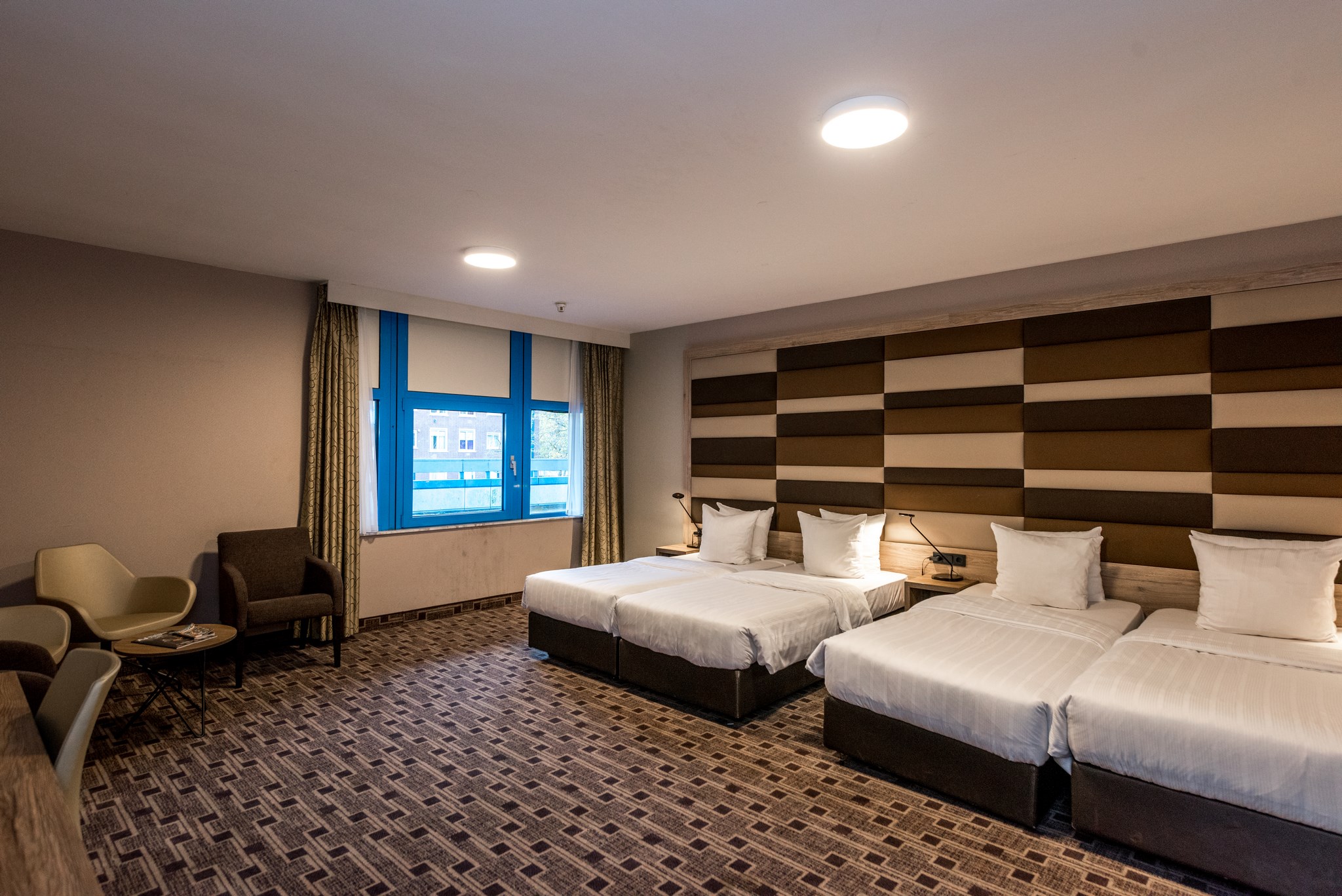 XO Hotels Blue Square