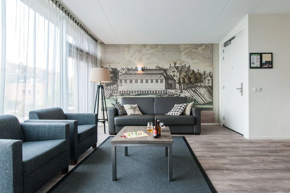 YAYS Amsterdam Prince Island by Numa