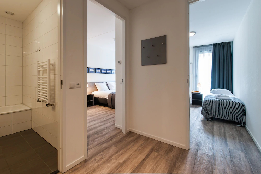 YAYS Amsterdam Prince Island by Numa