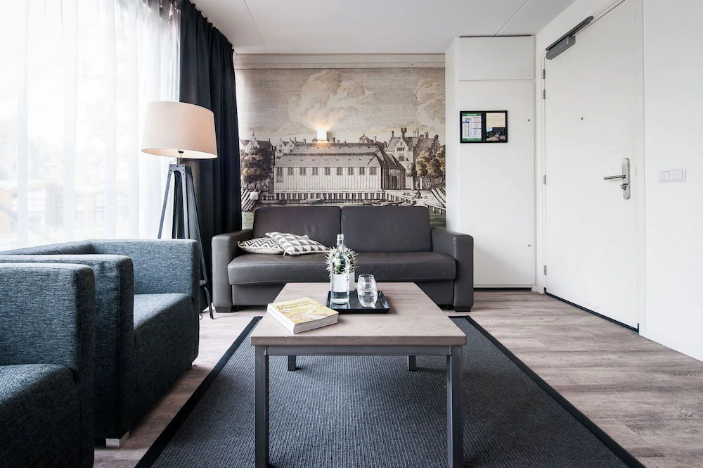 YAYS Amsterdam Prince Island by Numa