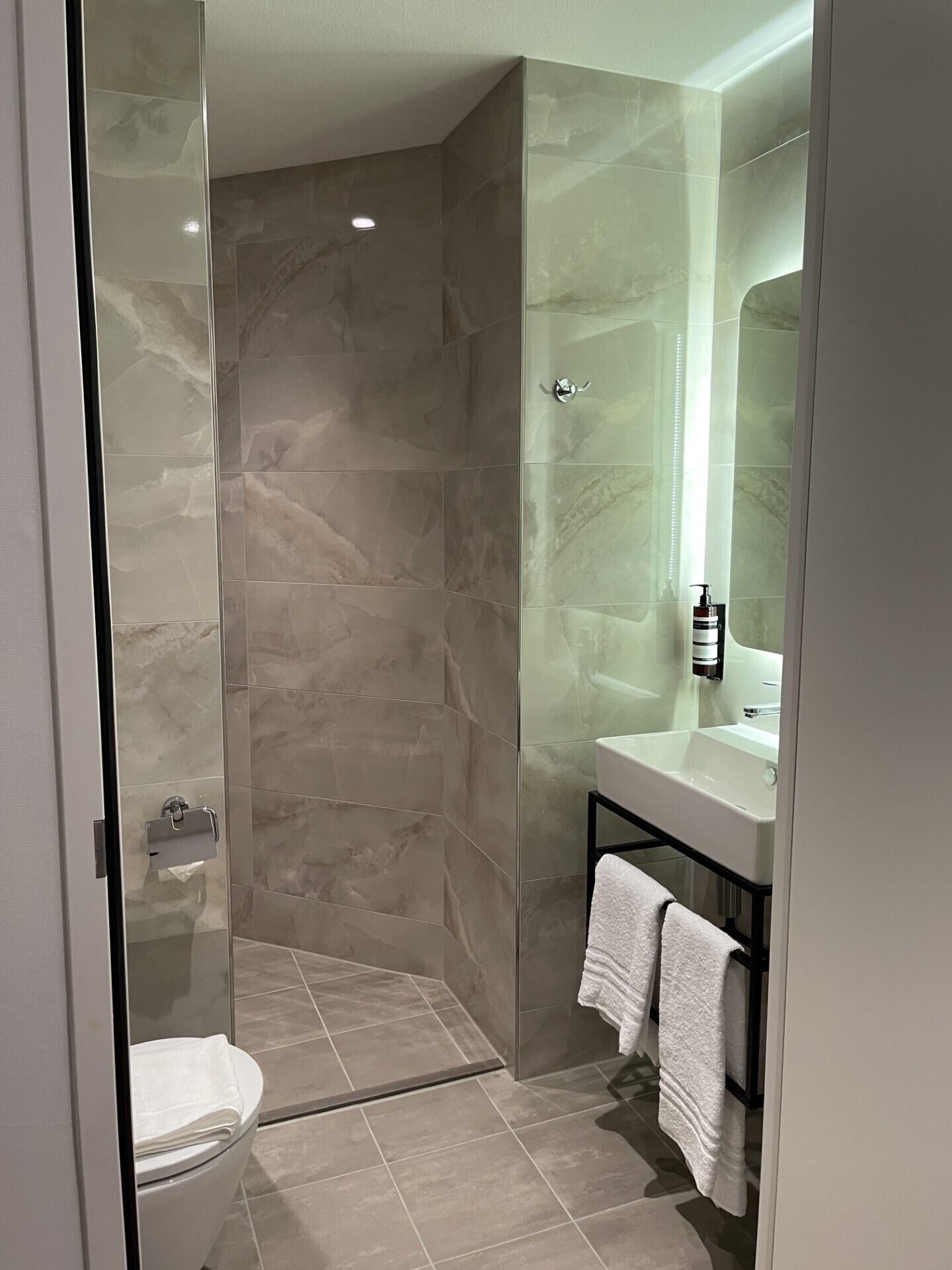 OZO Hotels Antares Airport