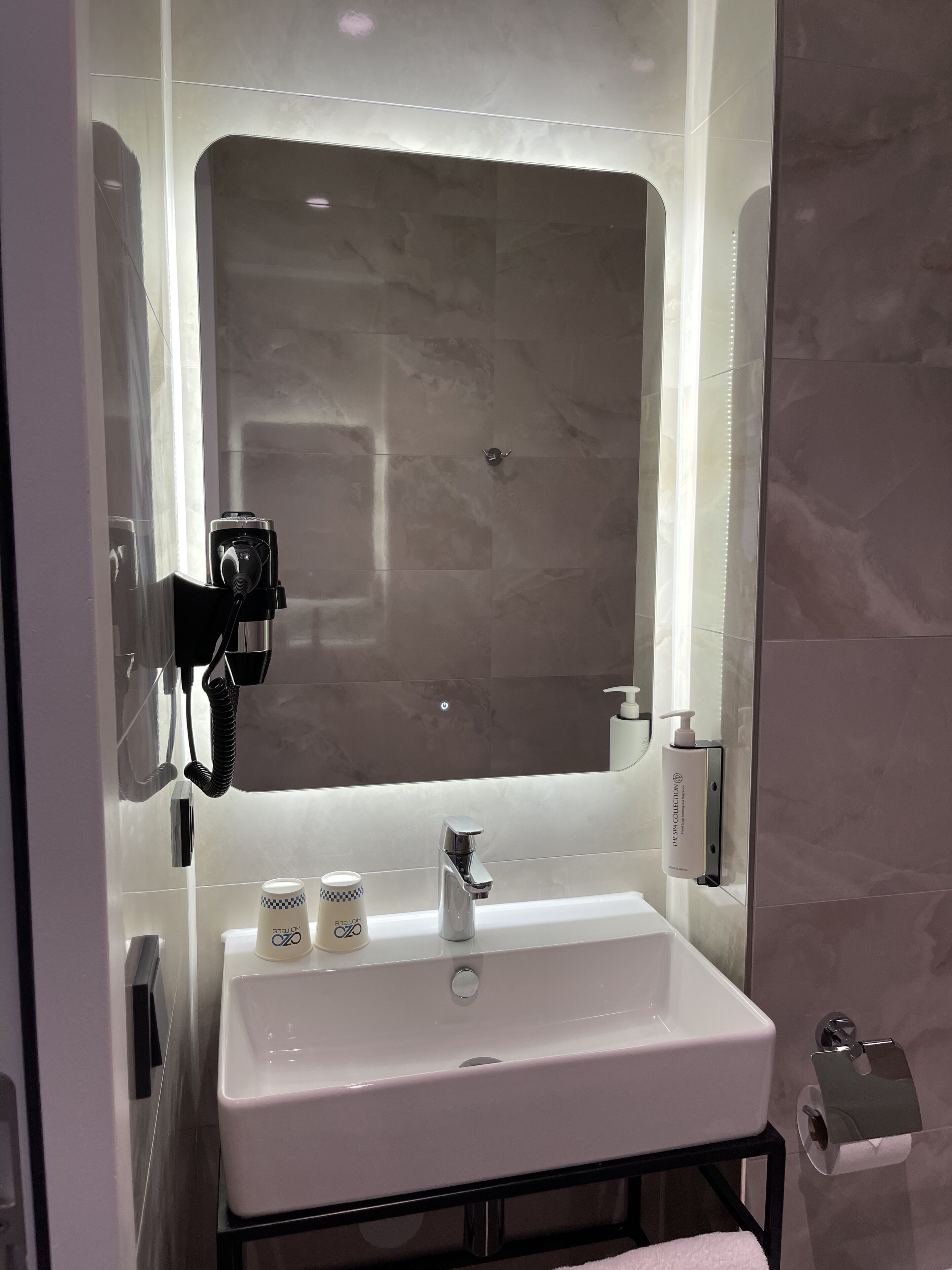 OZO Hotels Antares Airport