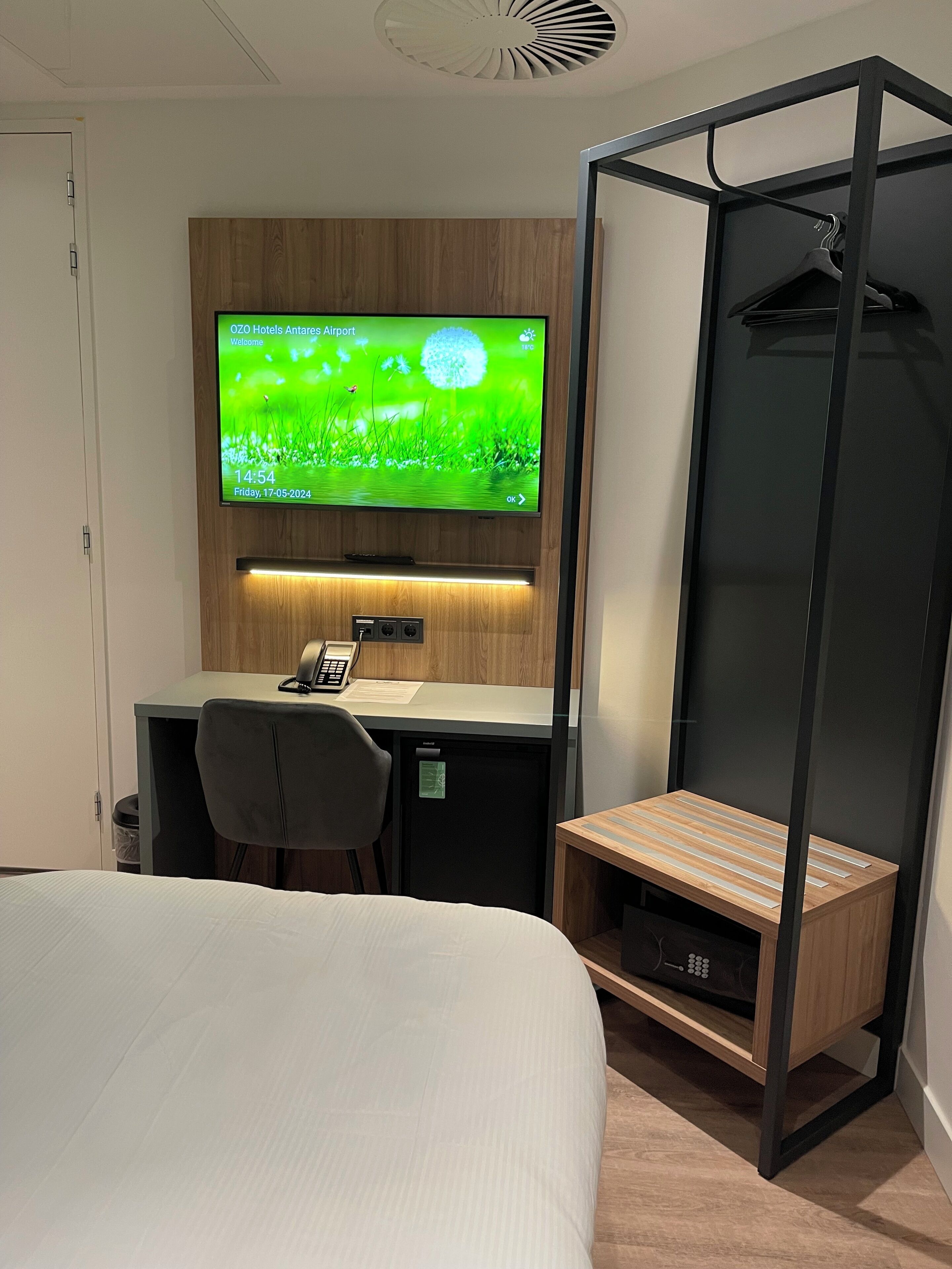 OZO Hotels Antares Airport