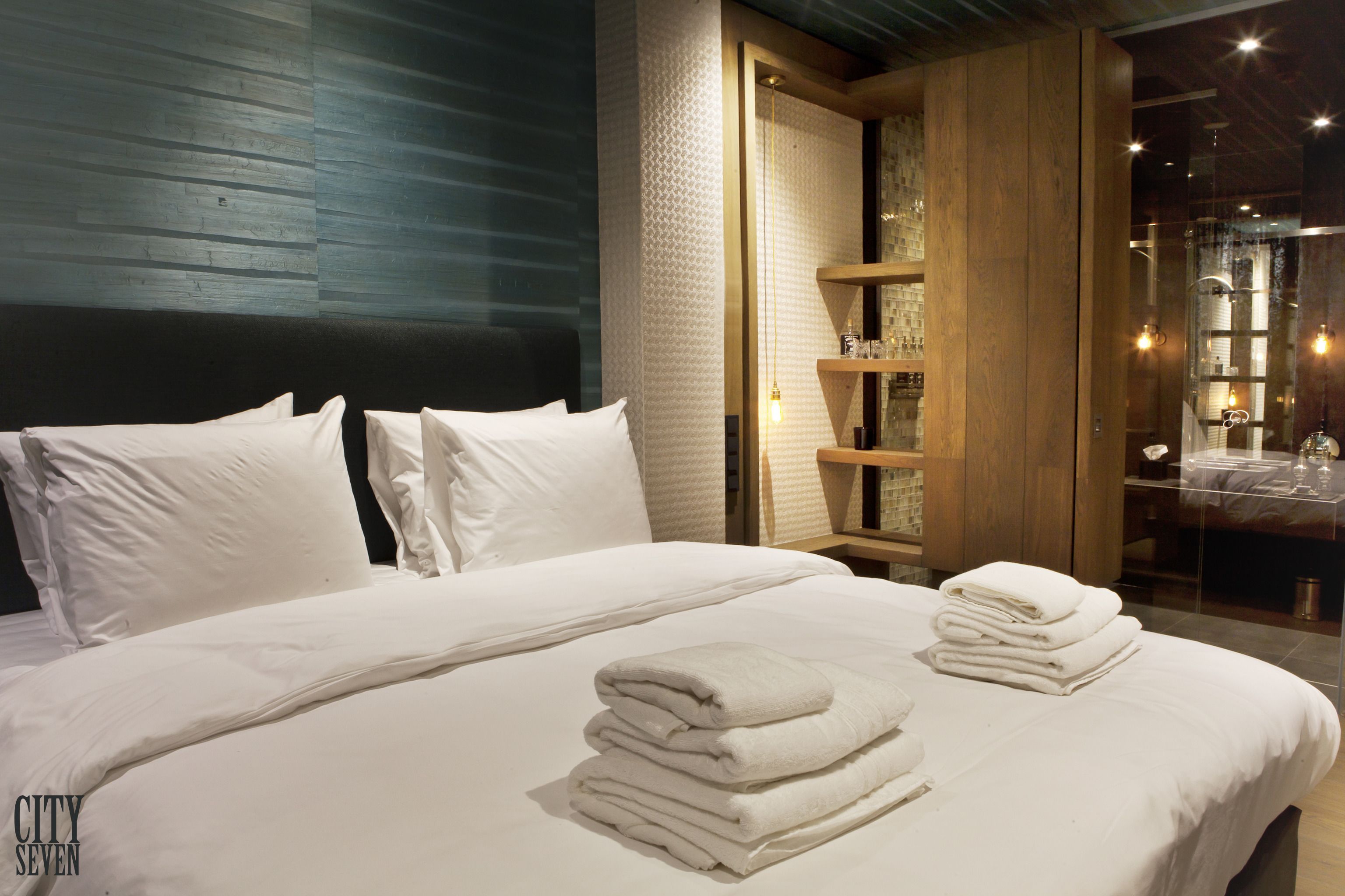 Manzo Suites