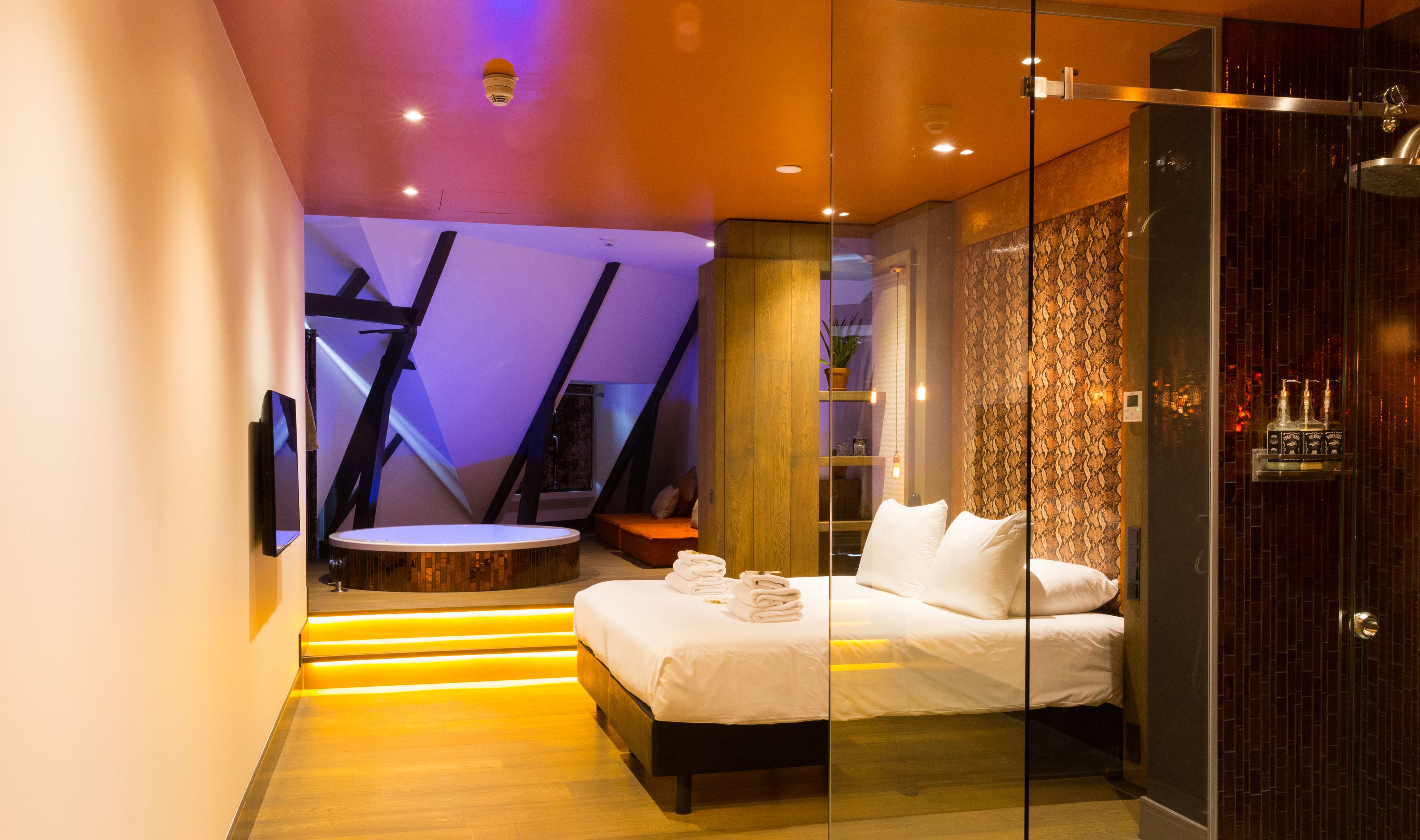 Manzo Suites