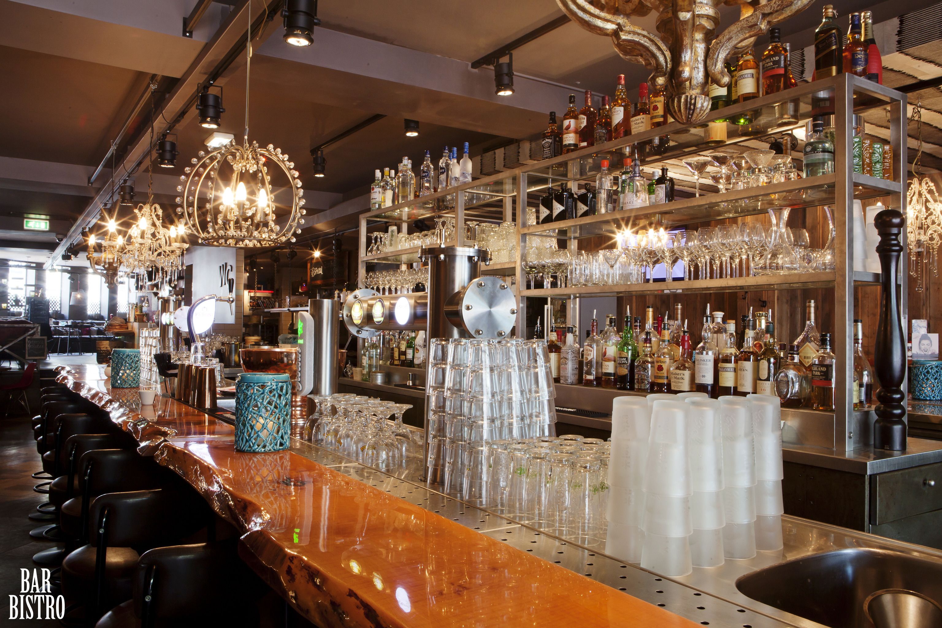 Manzo Suites