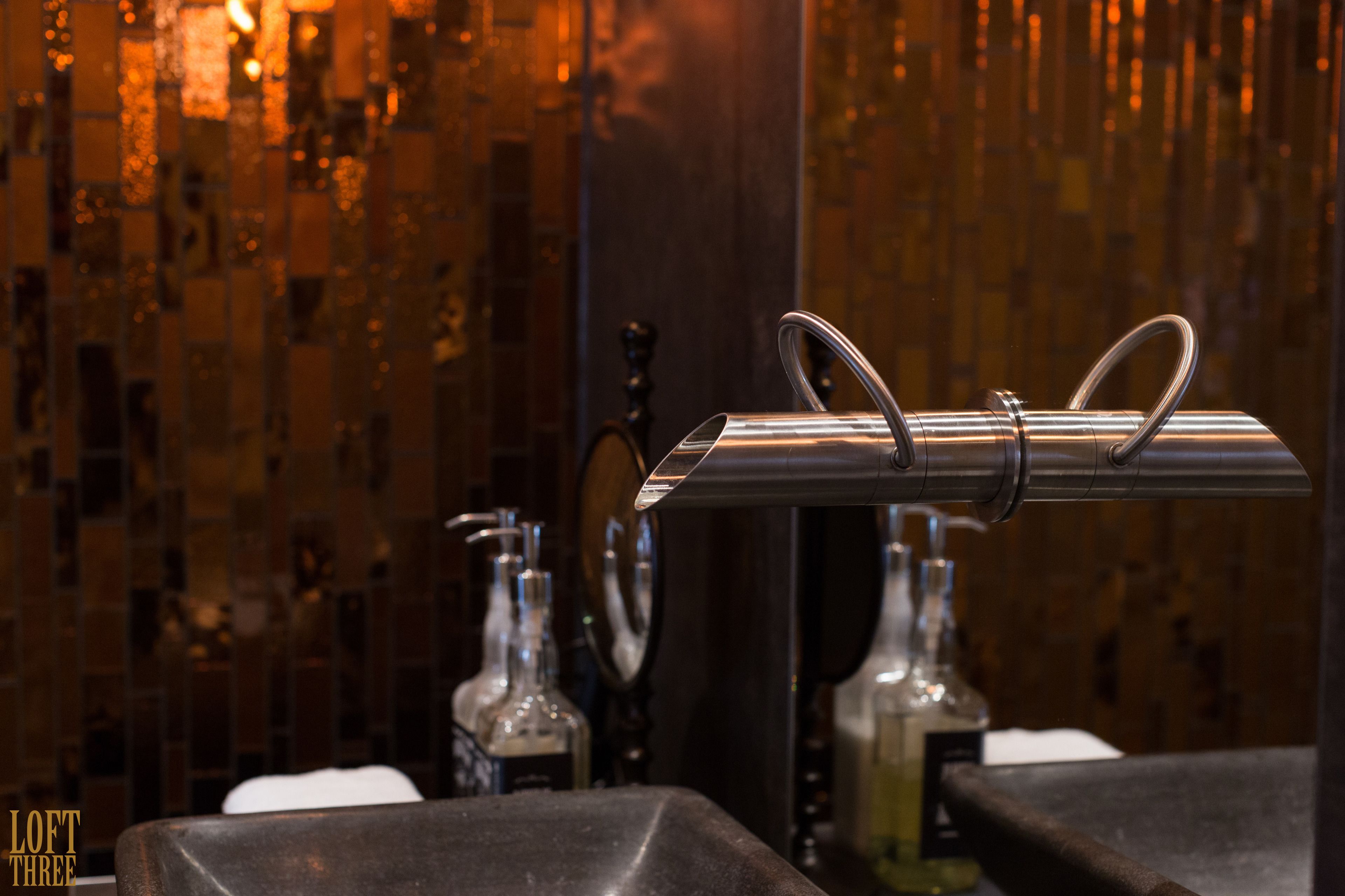 Manzo Suites