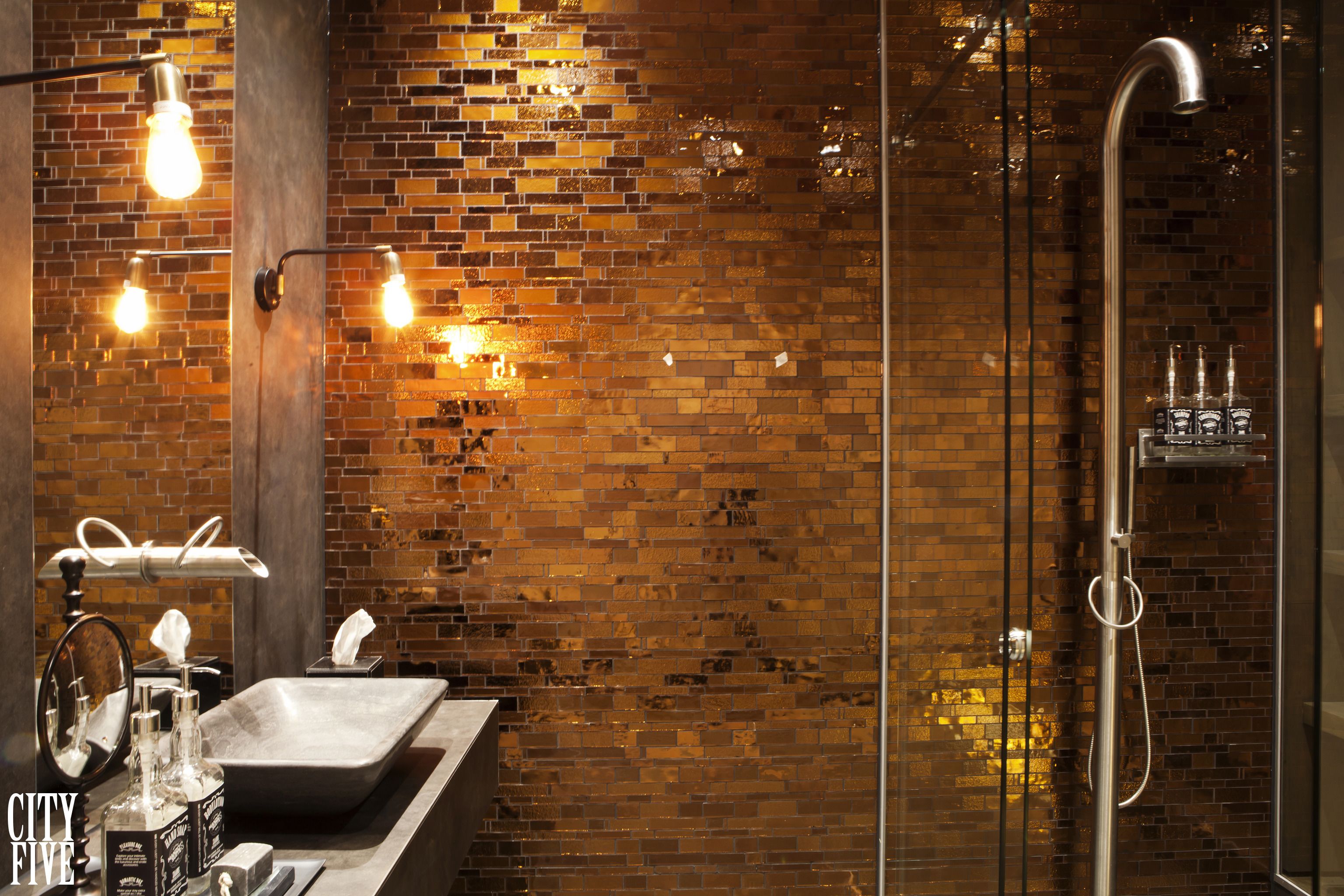 Manzo Suites