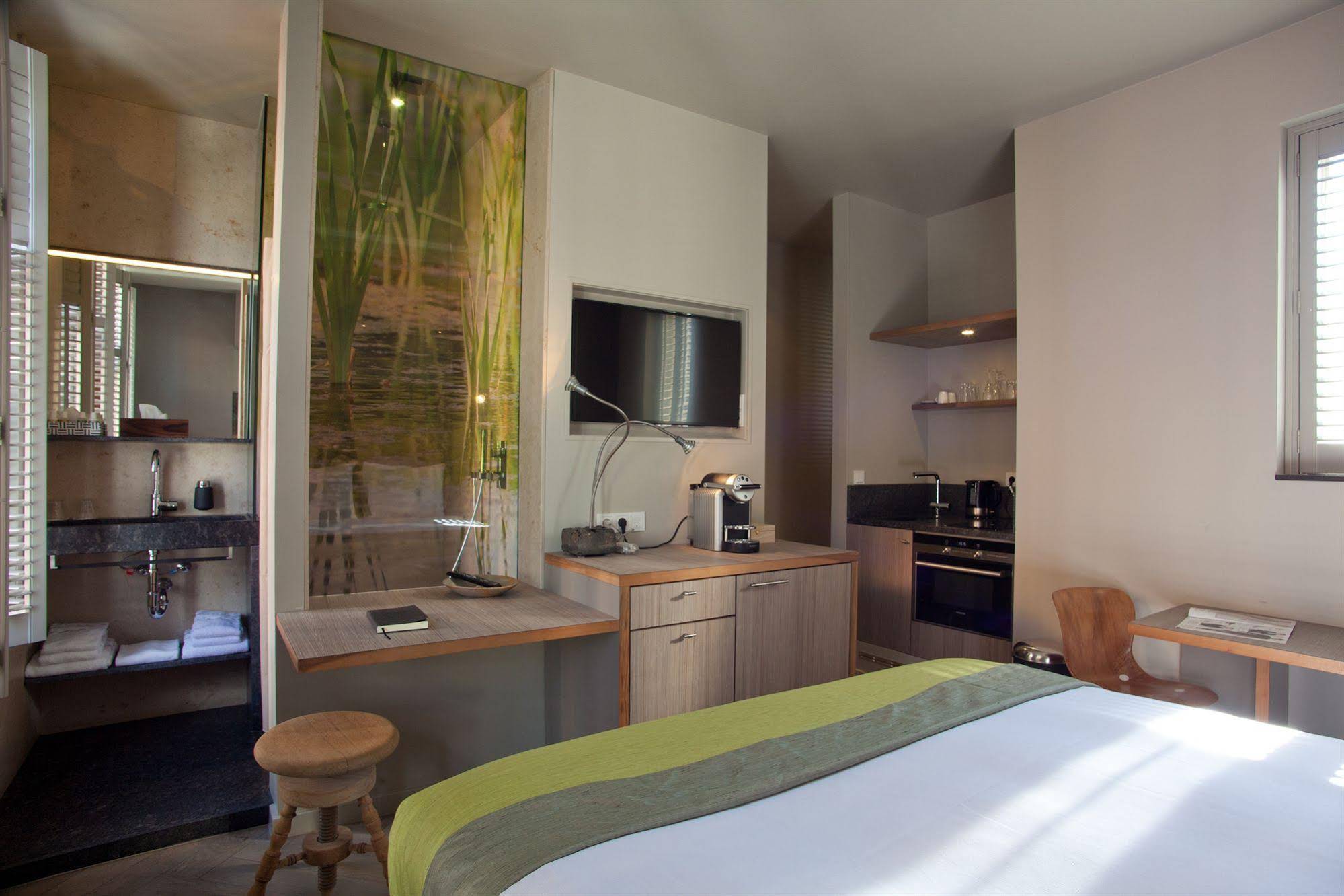 Hotel Miss Blanche Short Stay Suites & Apartments