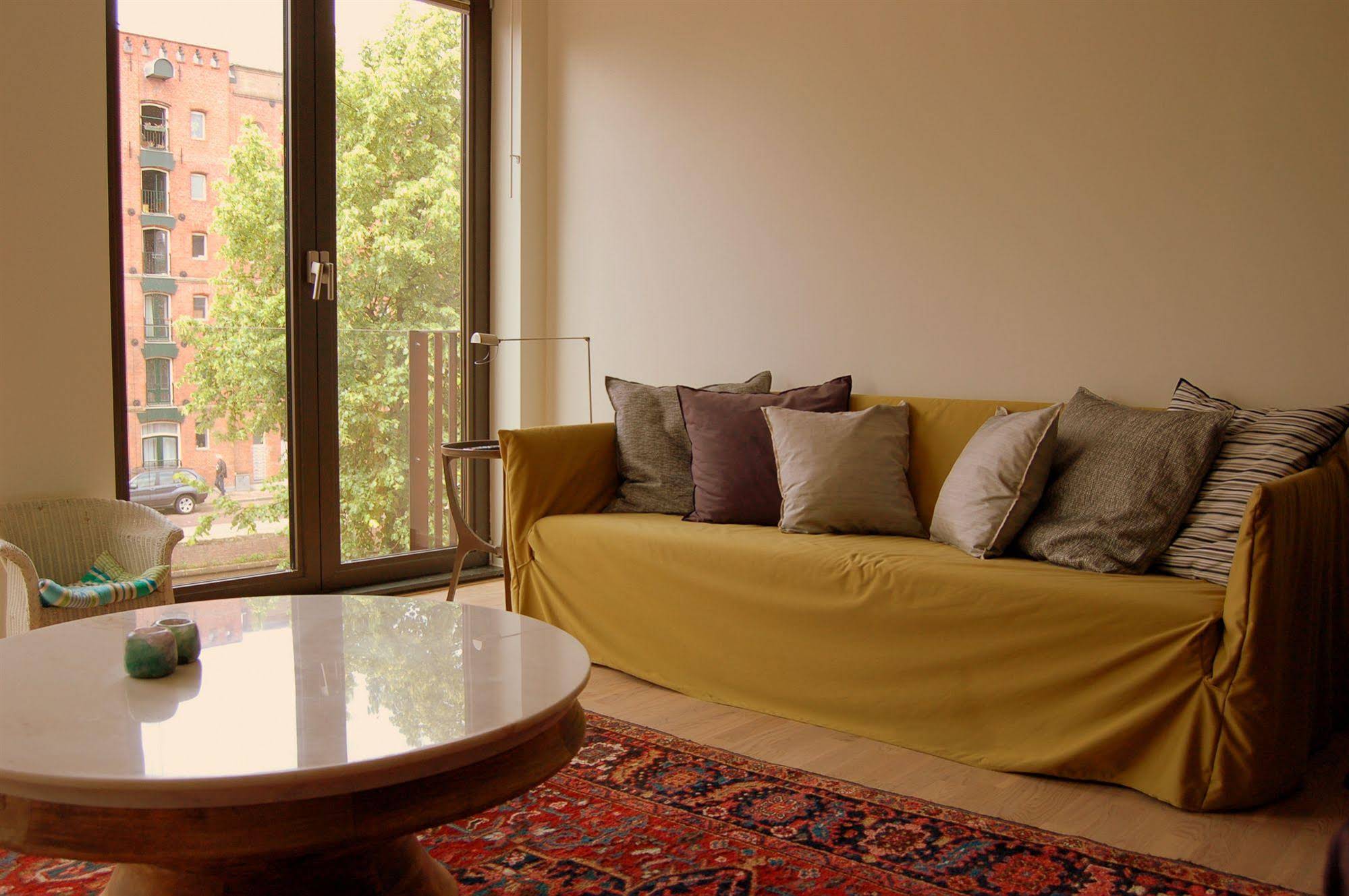 Hotel Miss Blanche Short Stay Suites & Apartments