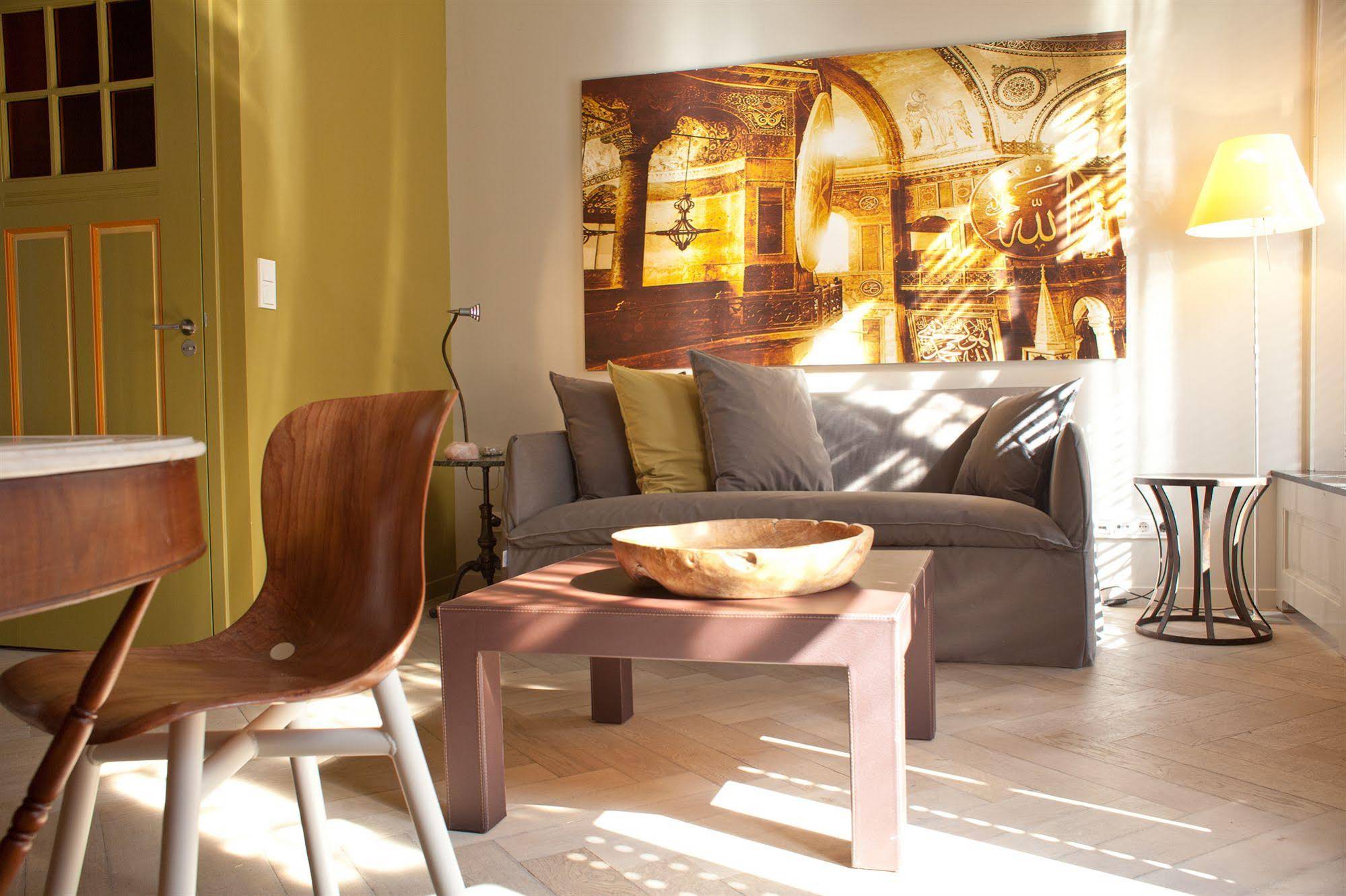 Hotel Miss Blanche Short Stay Suites & Apartments